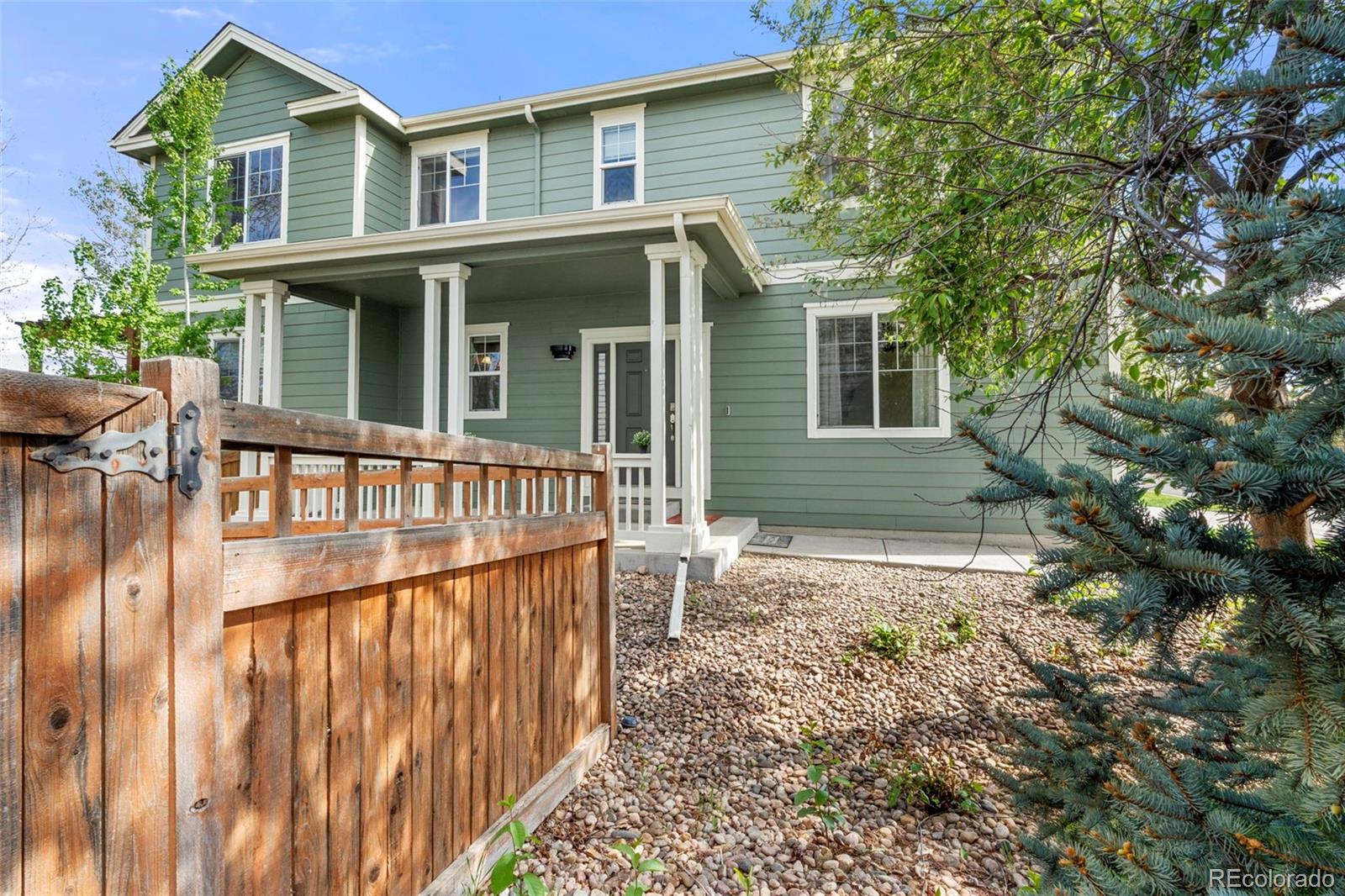 22 Apache Plume Street