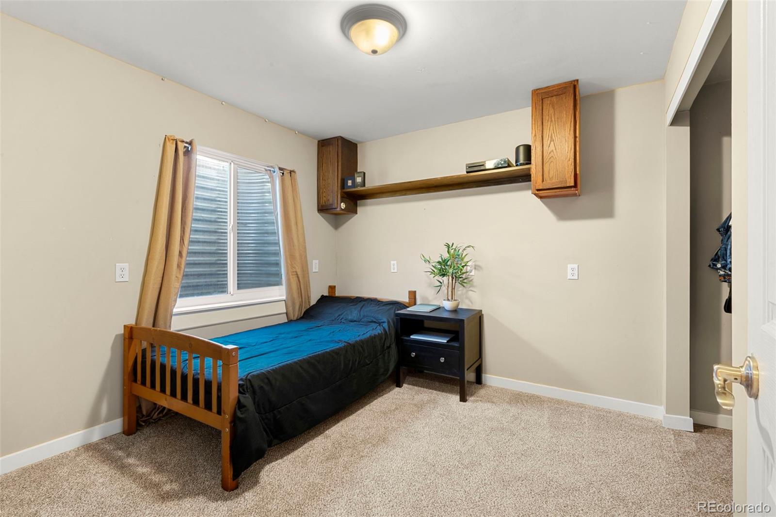 22 Apache Plume Street