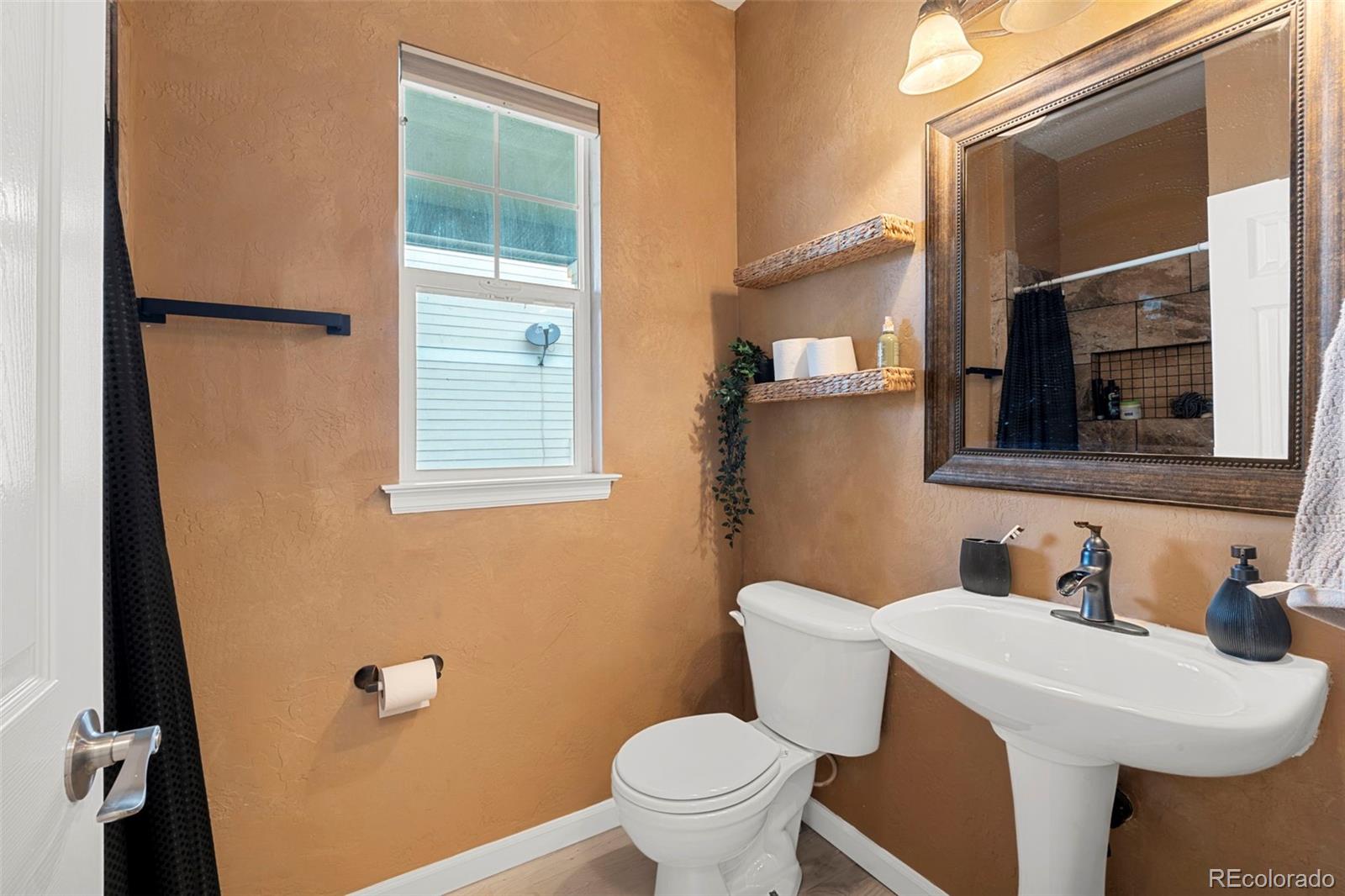 22 Apache Plume Street