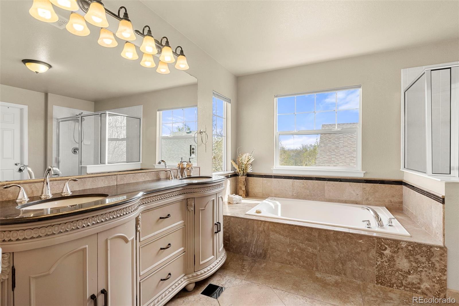 22 Apache Plume Street