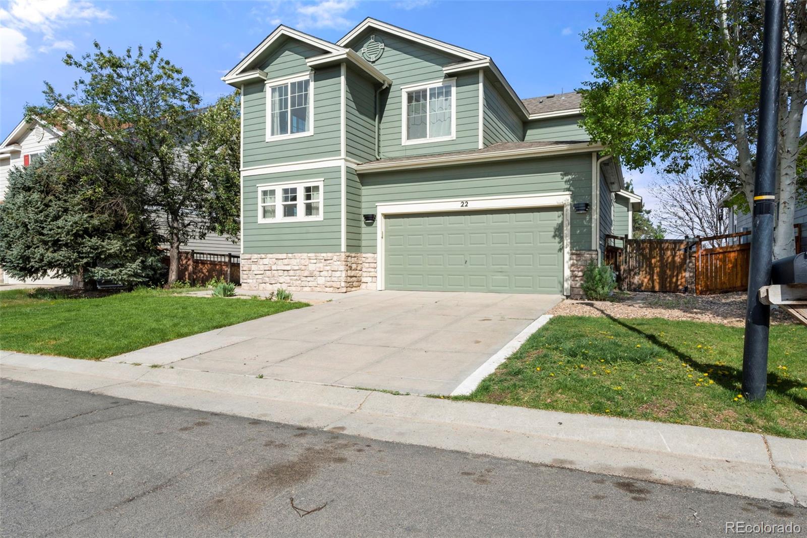 22 Apache Plume Street