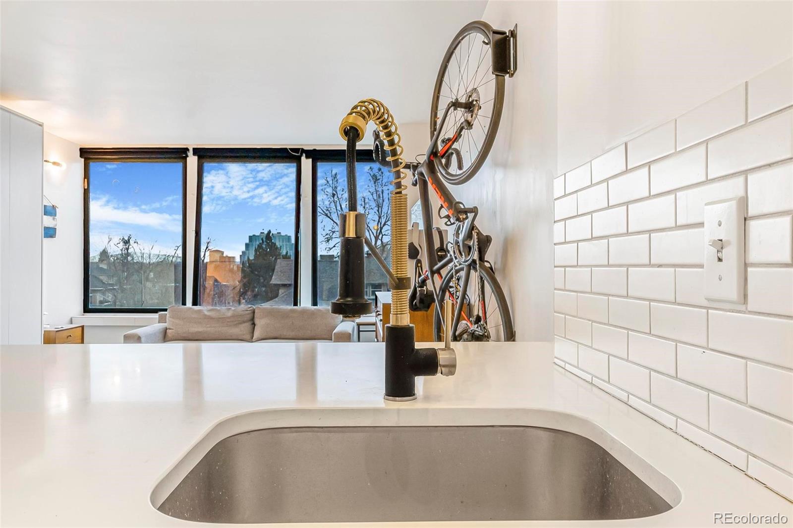 789 N Clarkson Street Unit: 406