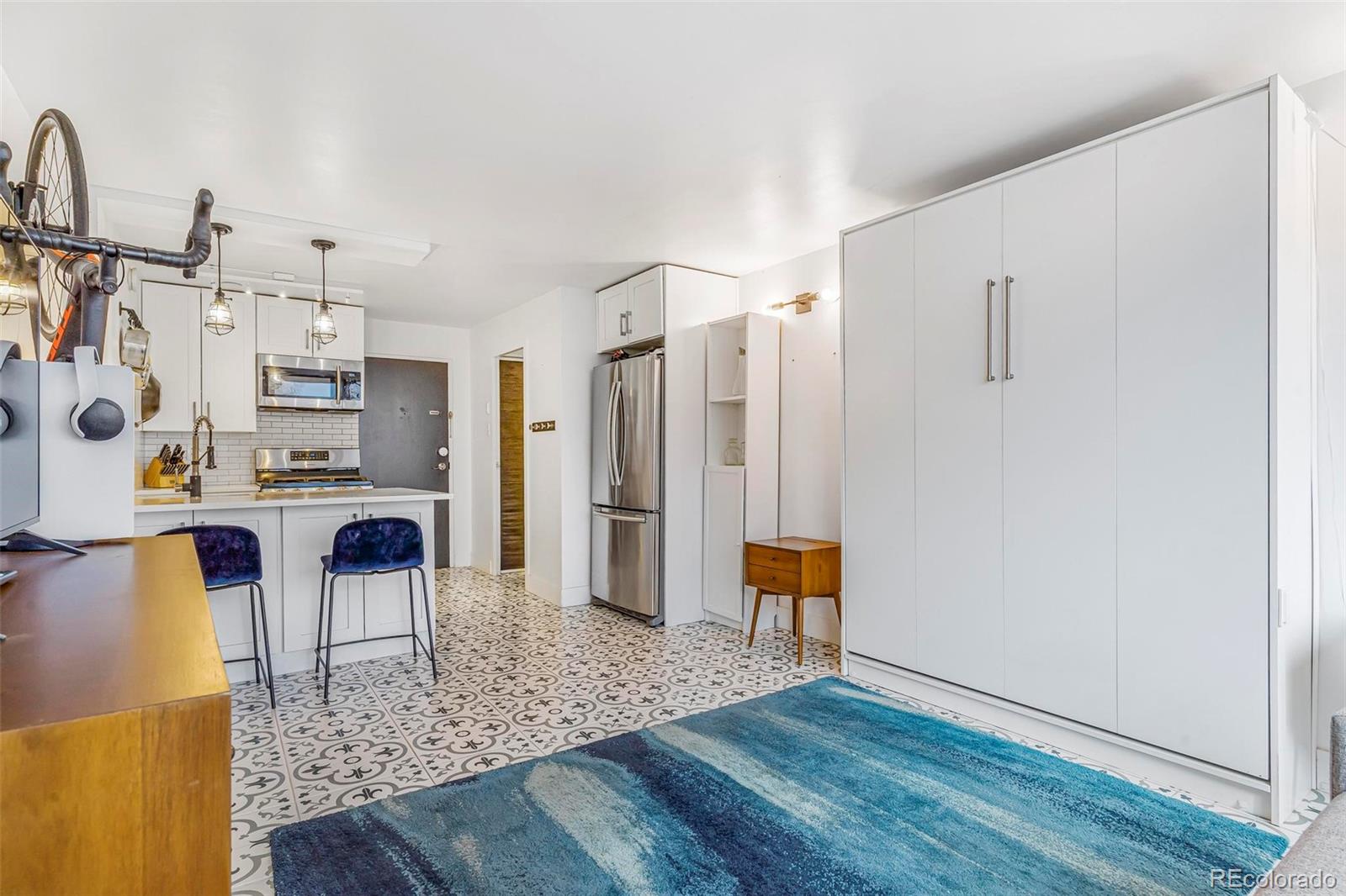 789 N Clarkson Street Unit: 406