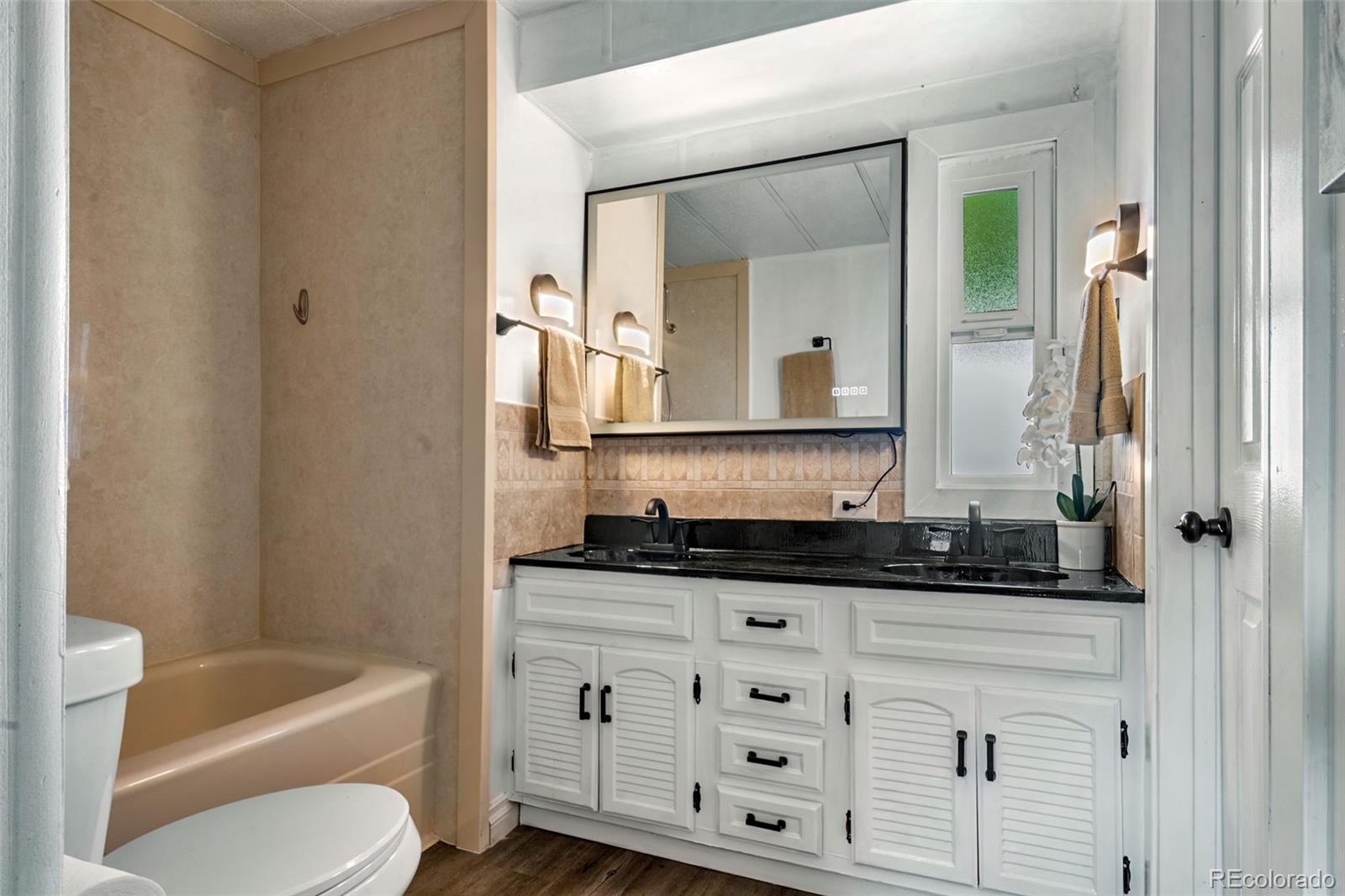 4105 N Garfield Avenue