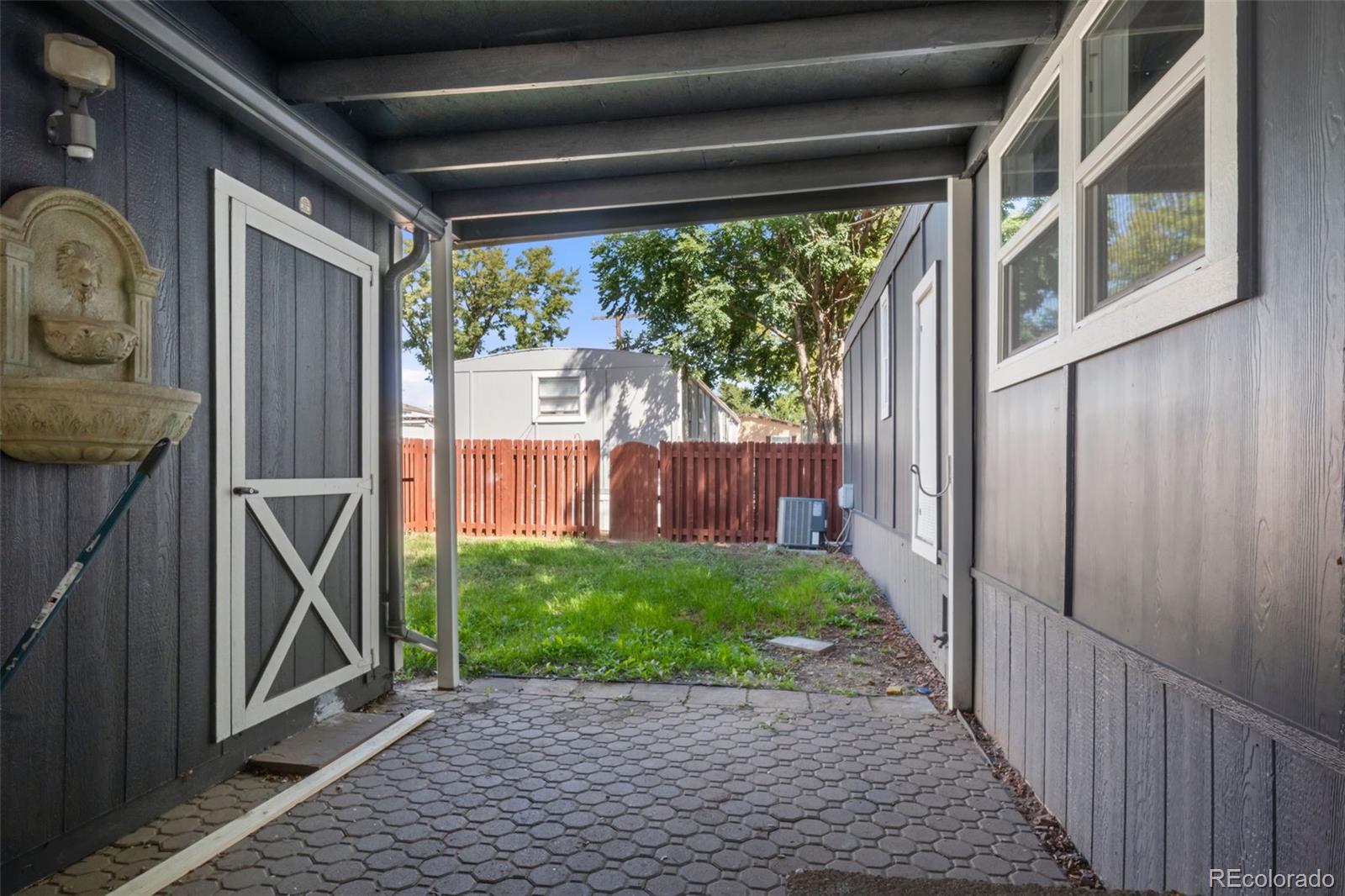 4105 N Garfield Avenue