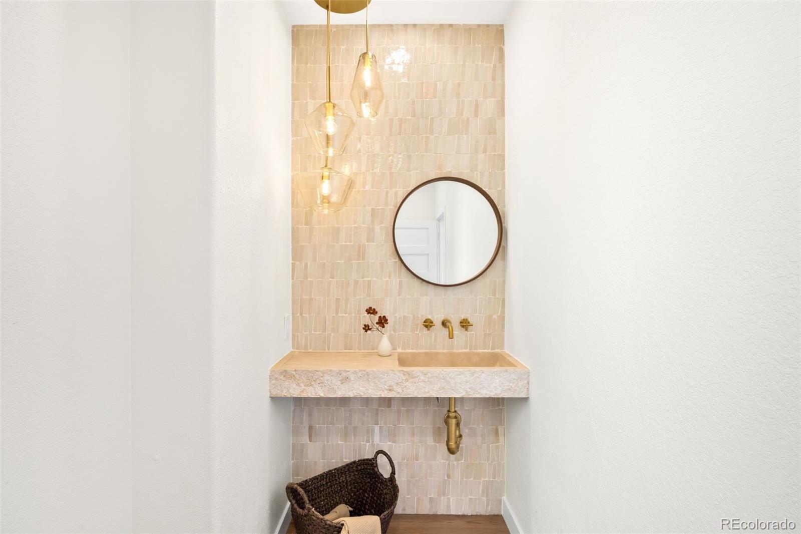 11673 E Berry Avenue