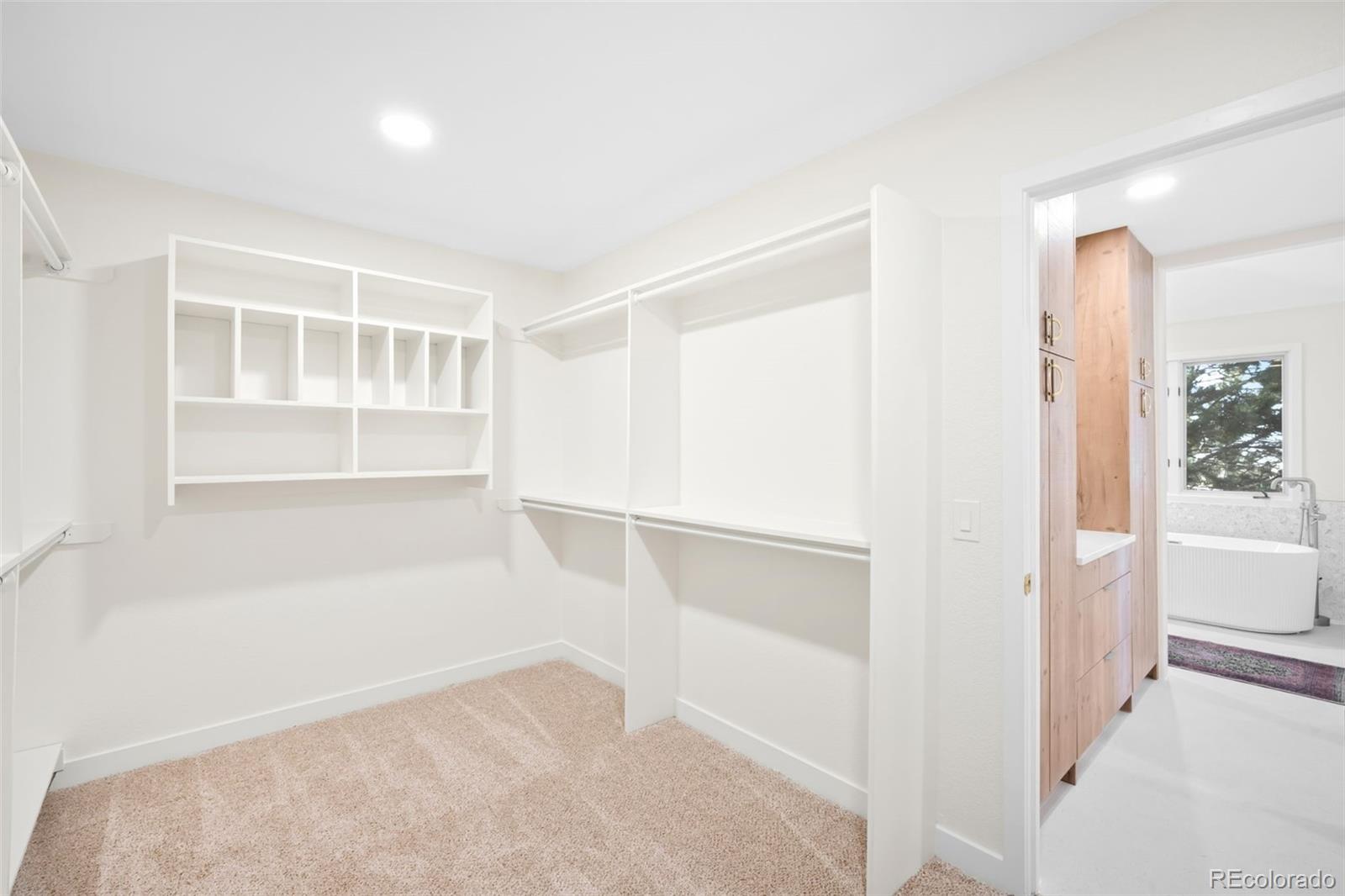 11673 E Berry Avenue