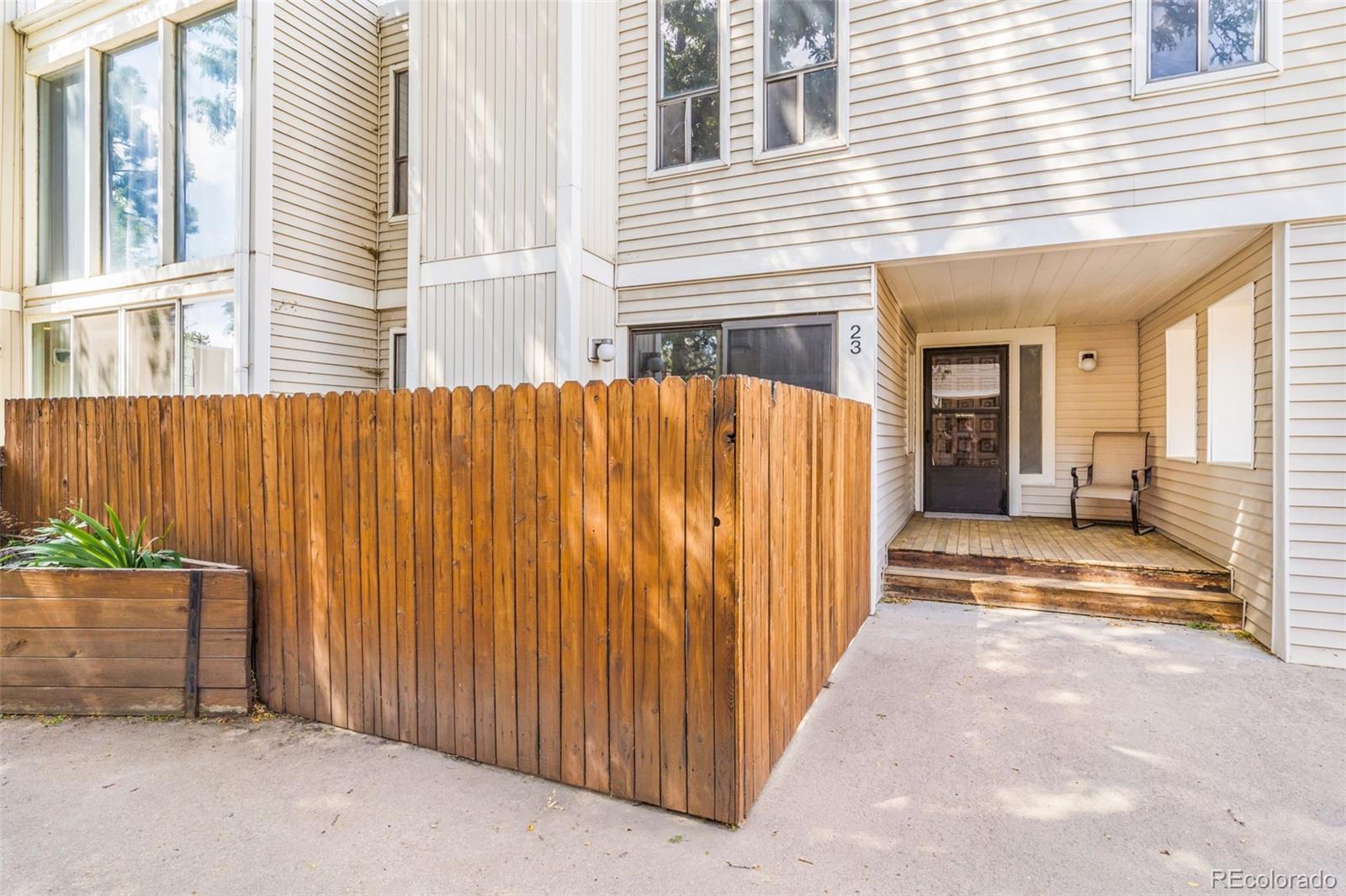 1050 S Monaco Parkway Unit: 23
