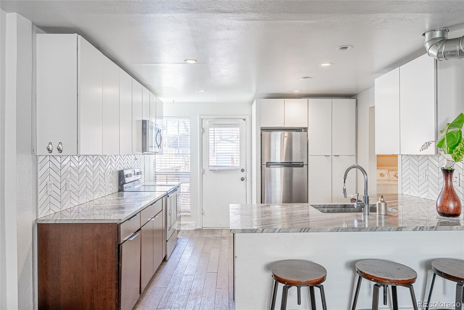 5220 Garrison Street Unit: 8