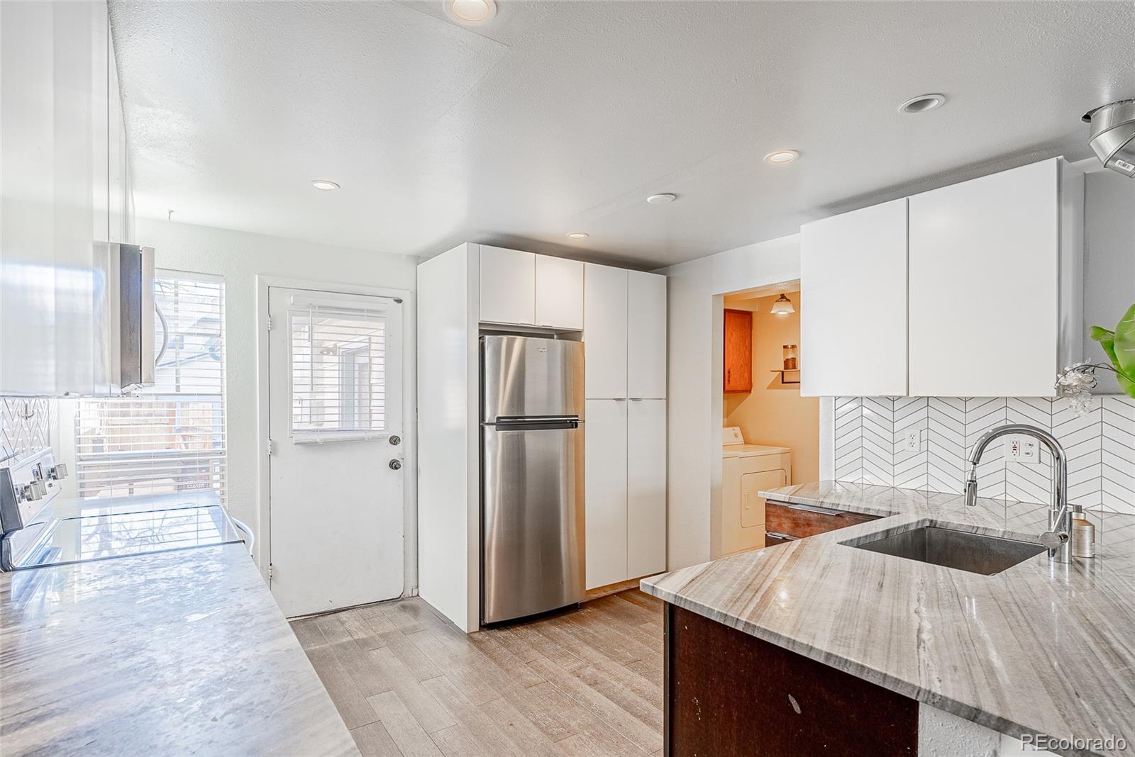 5220 Garrison Street Unit: 8