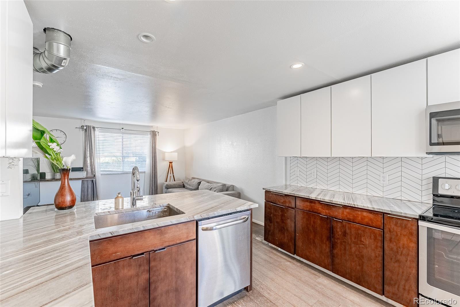 5220 Garrison Street Unit: 8