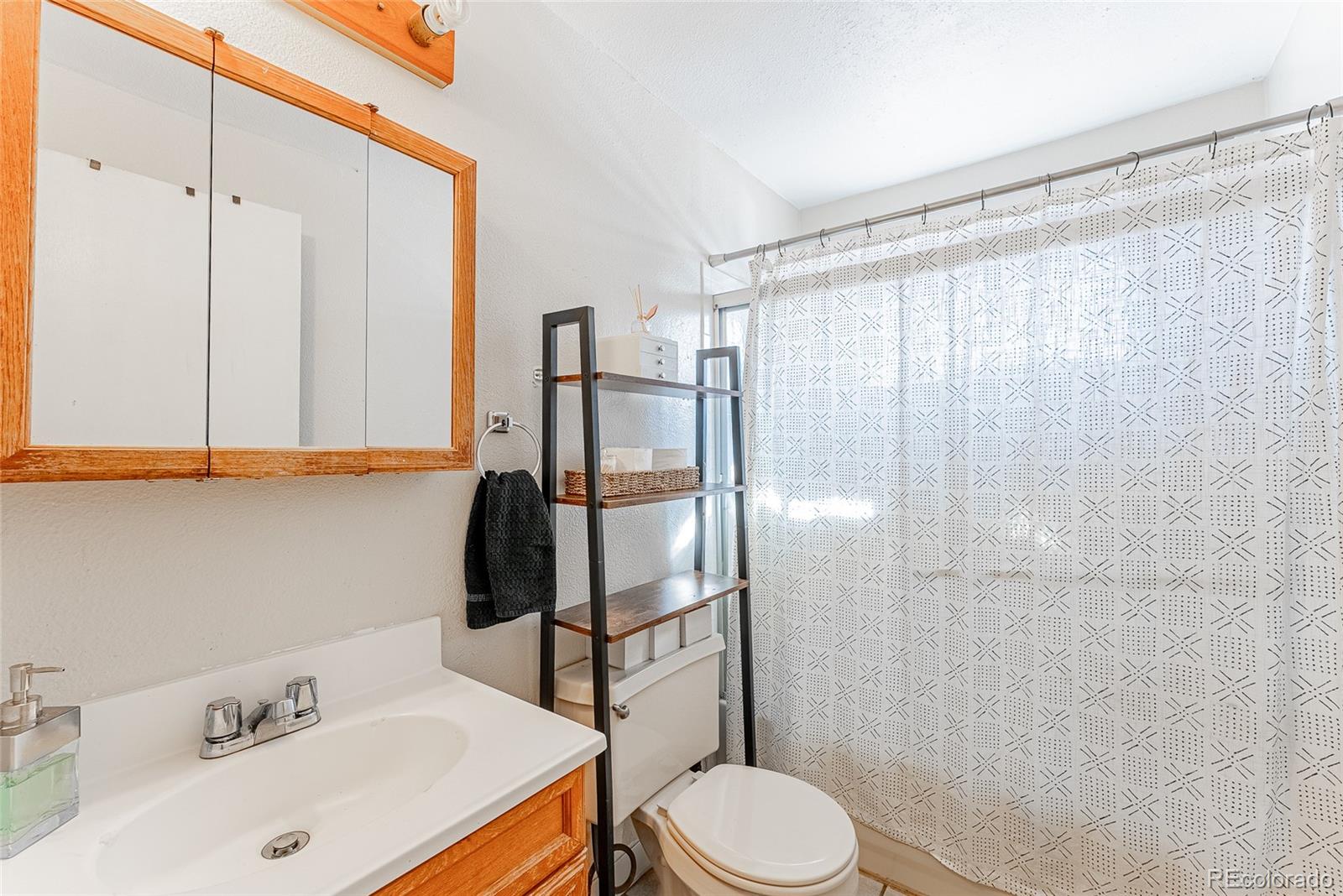 5220 Garrison Street Unit: 8