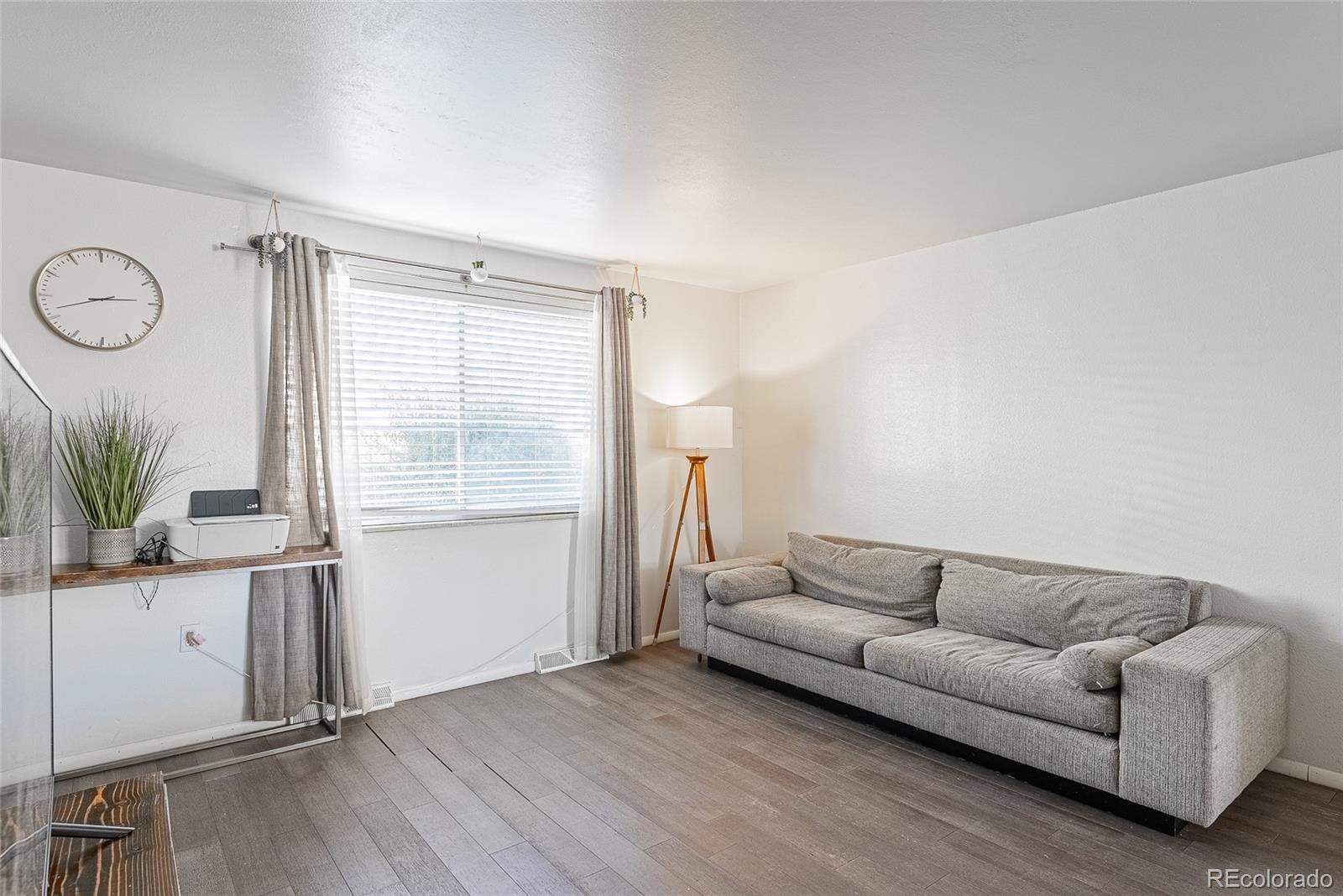 5220 Garrison Street Unit: 8