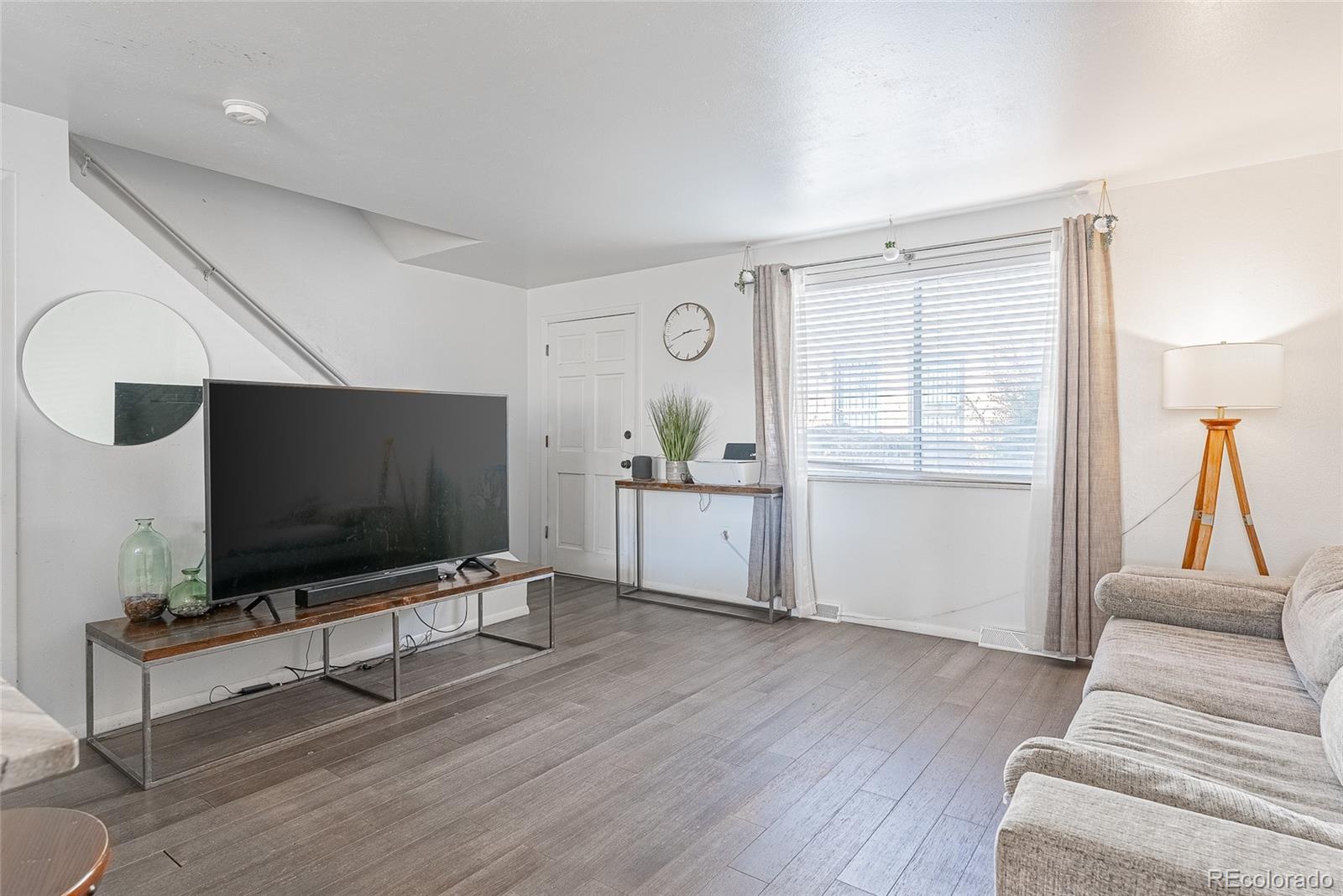 5220 Garrison Street Unit: 8