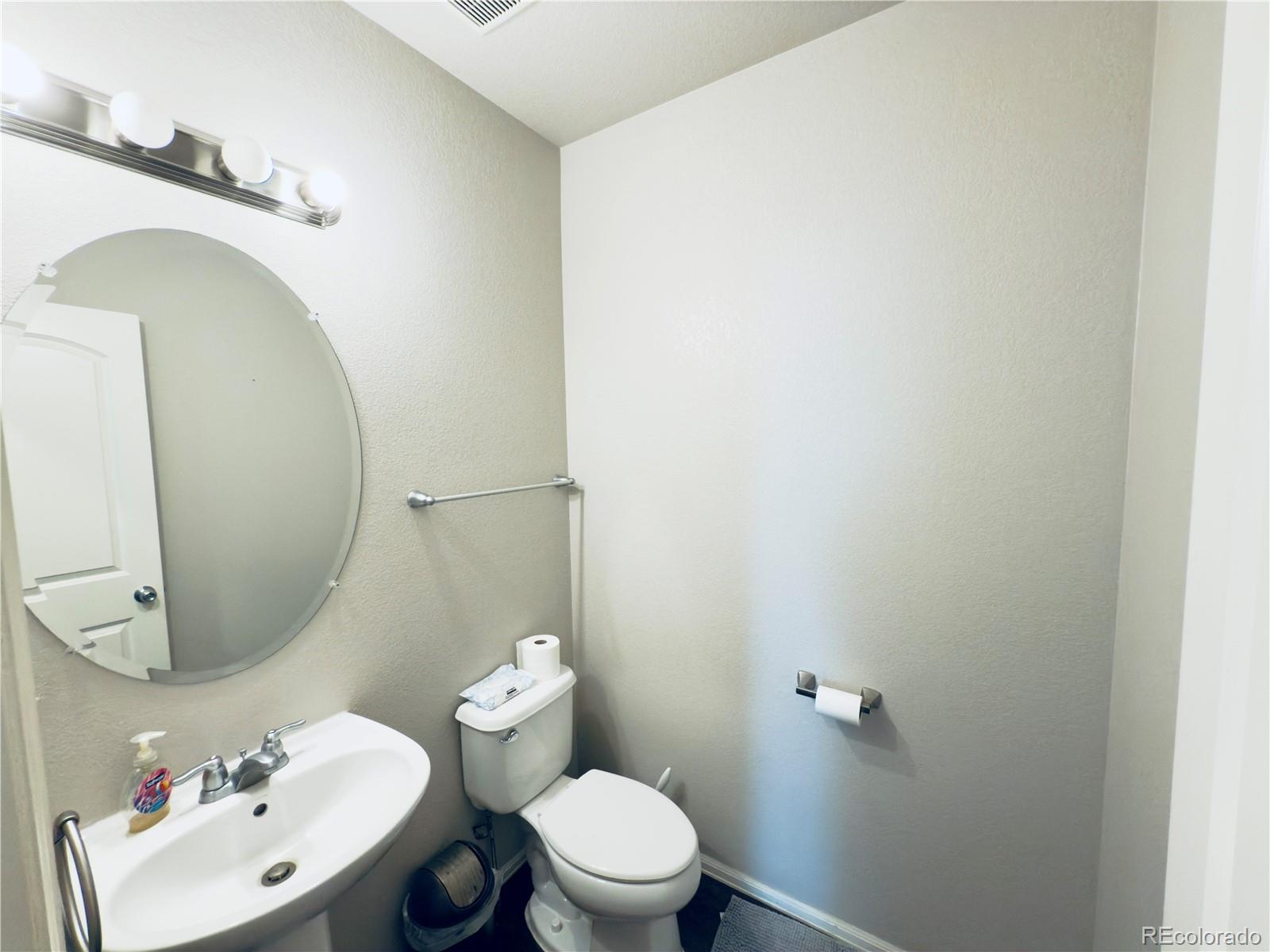 11590 River Oaks Lane