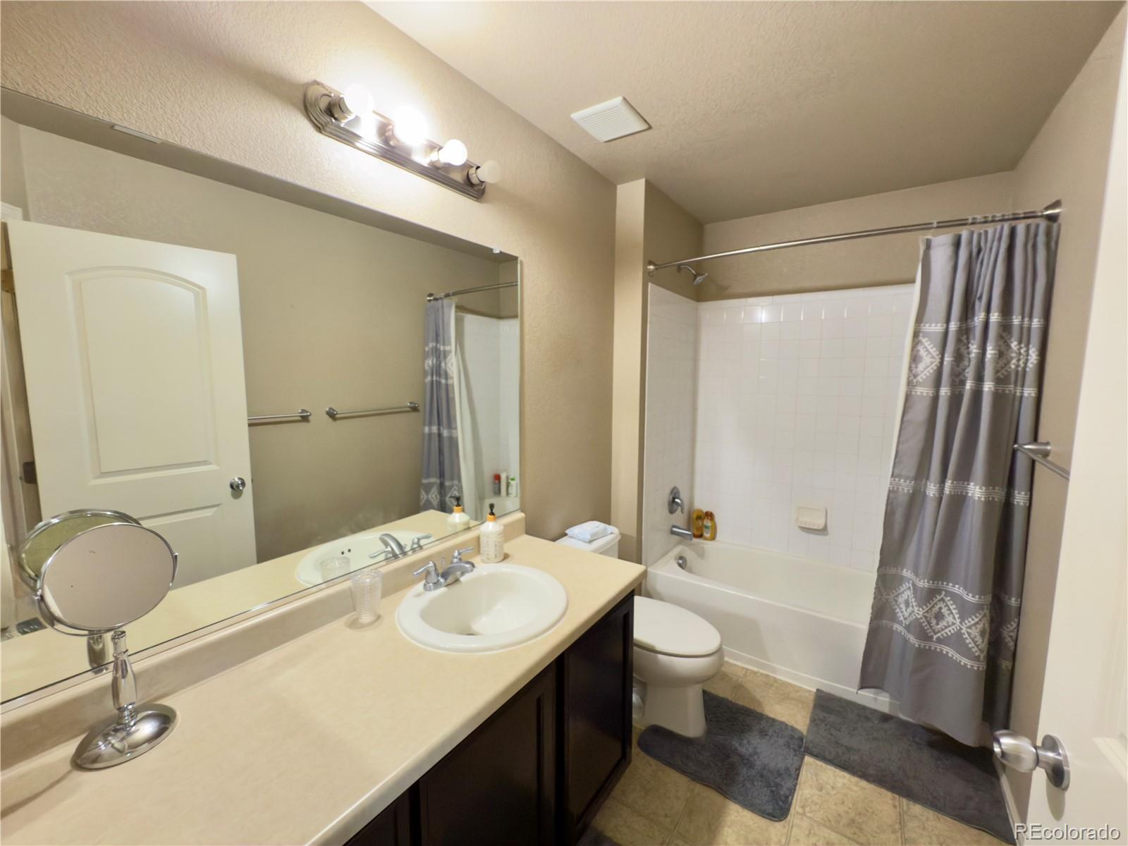 11590 River Oaks Lane