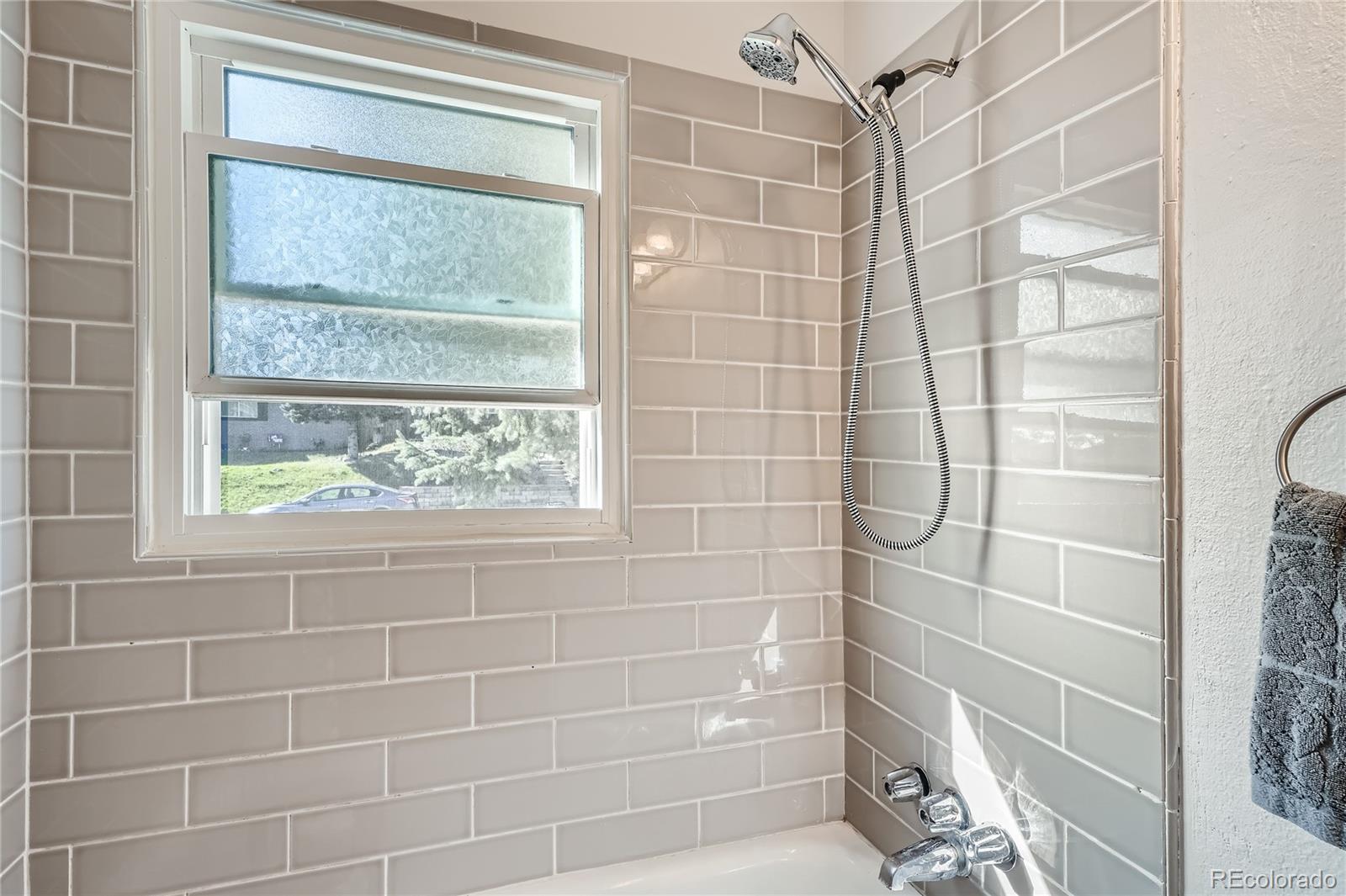 1315 W Center Avenue