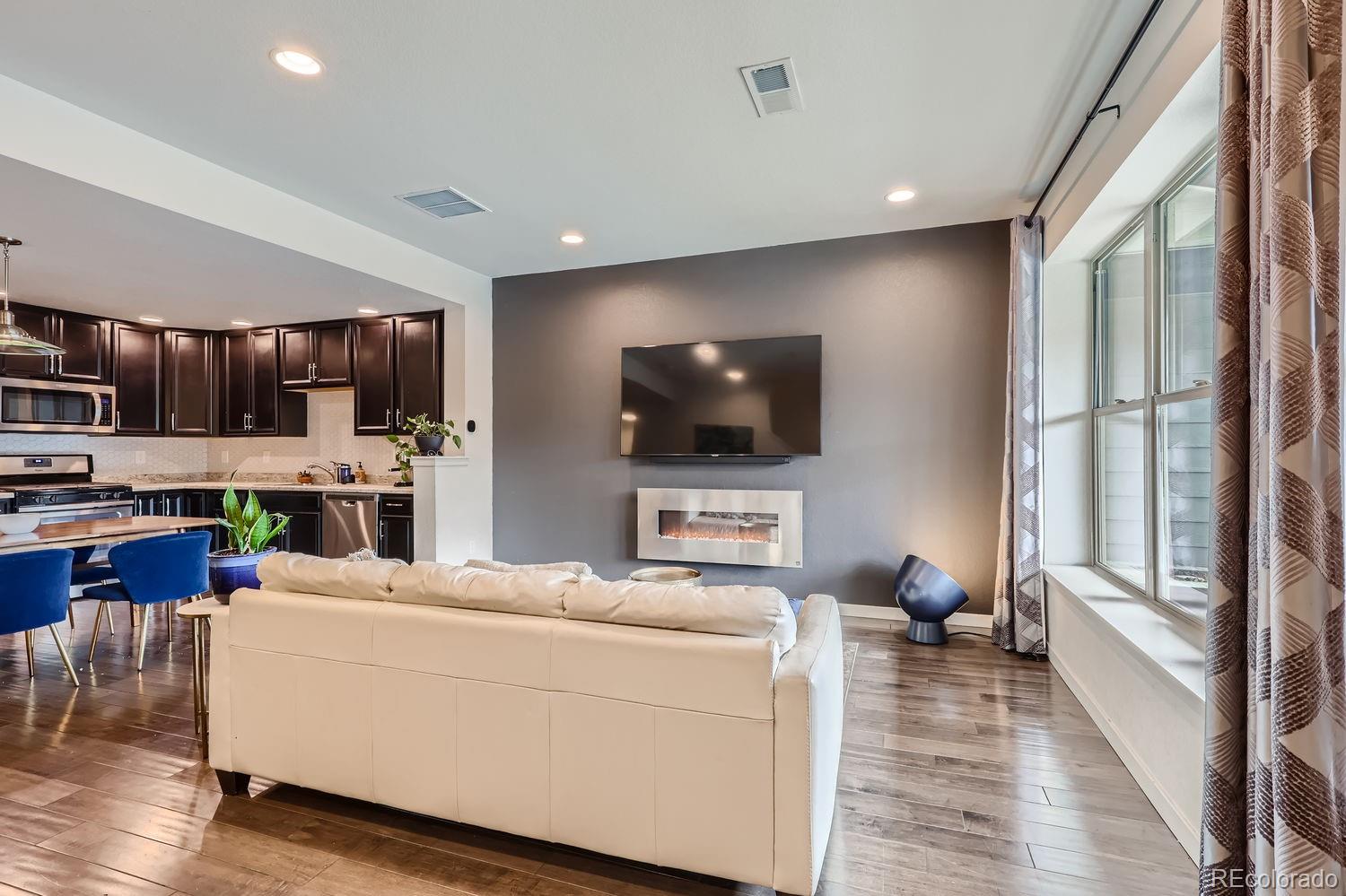 5266 Central Park Boulevard