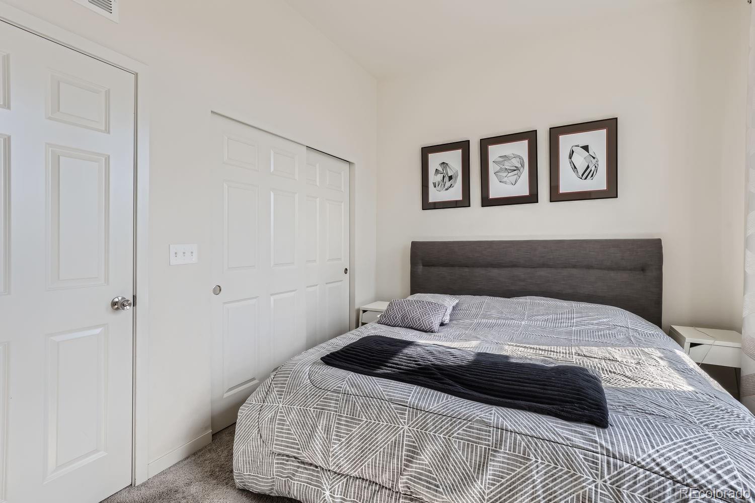 5266 Central Park Boulevard