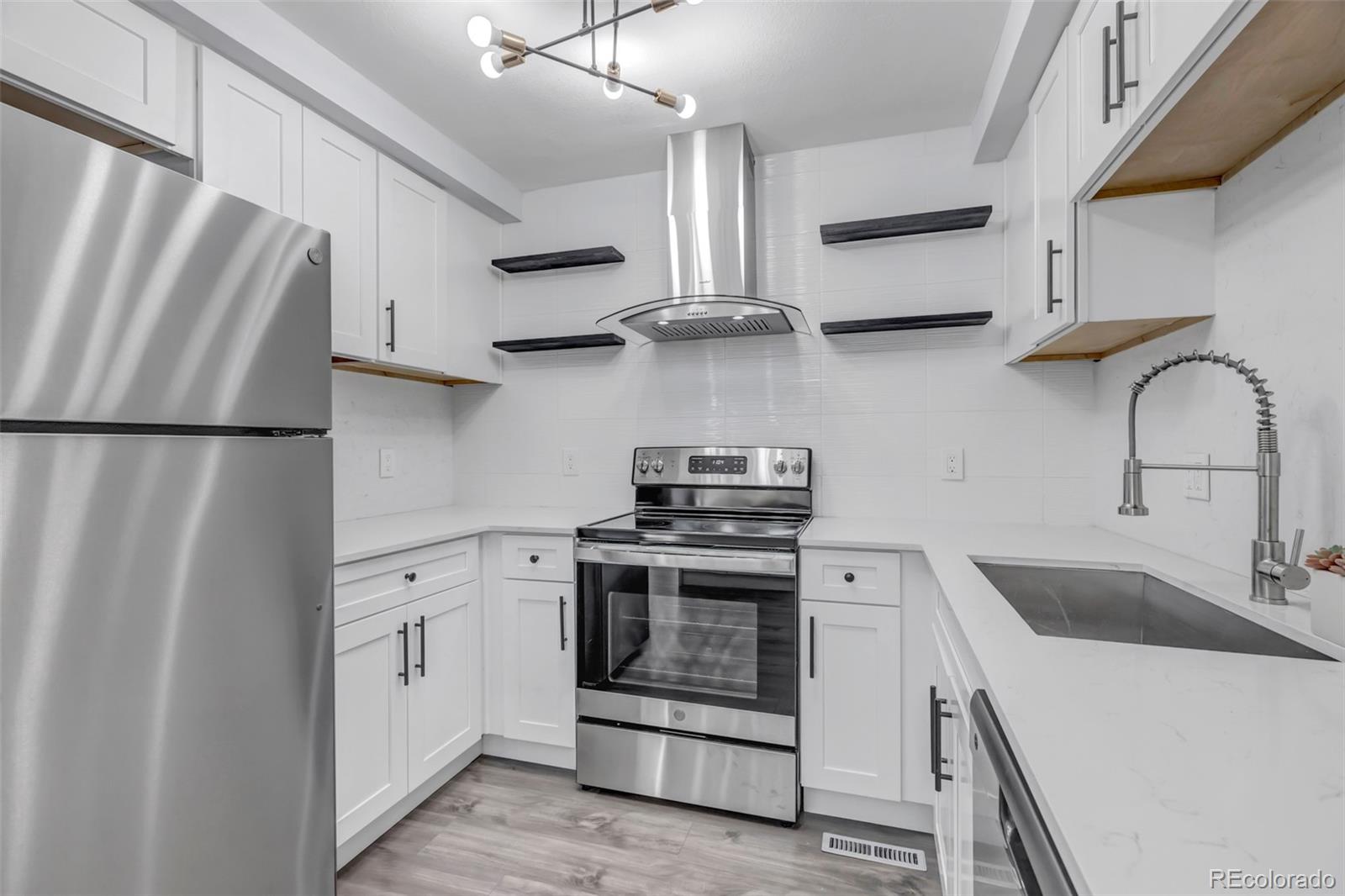 701 Harlan Street Unit: E10