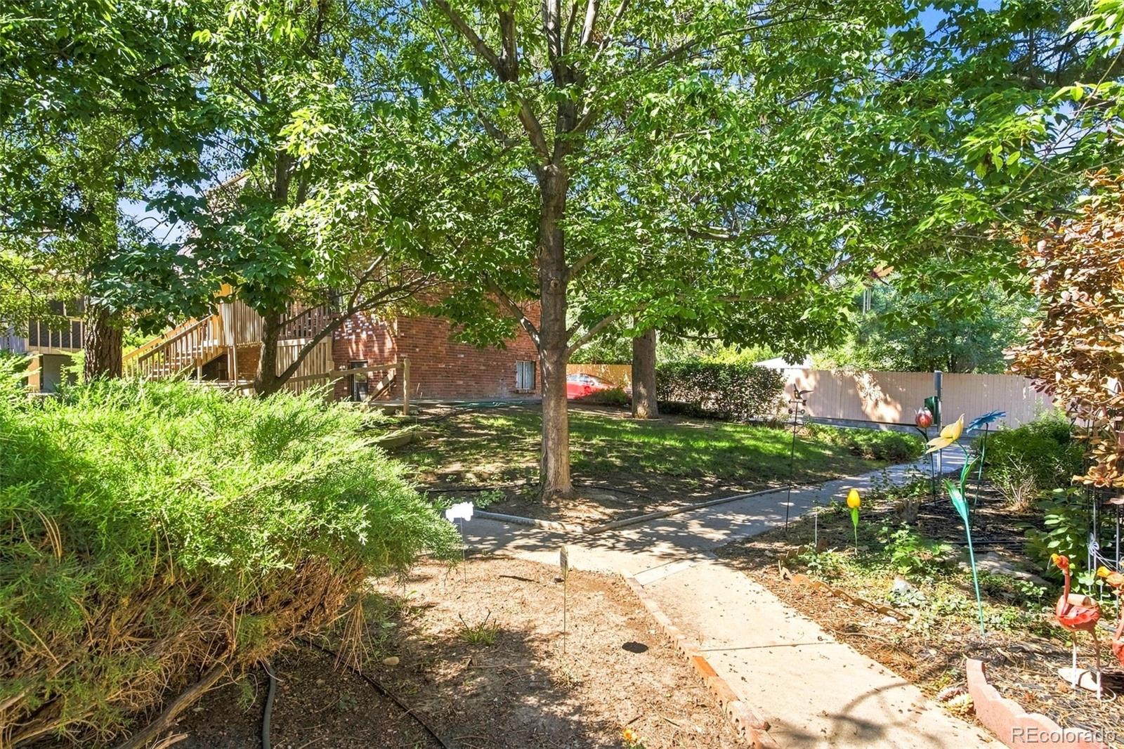 1525 S Holly Street Unit: 208