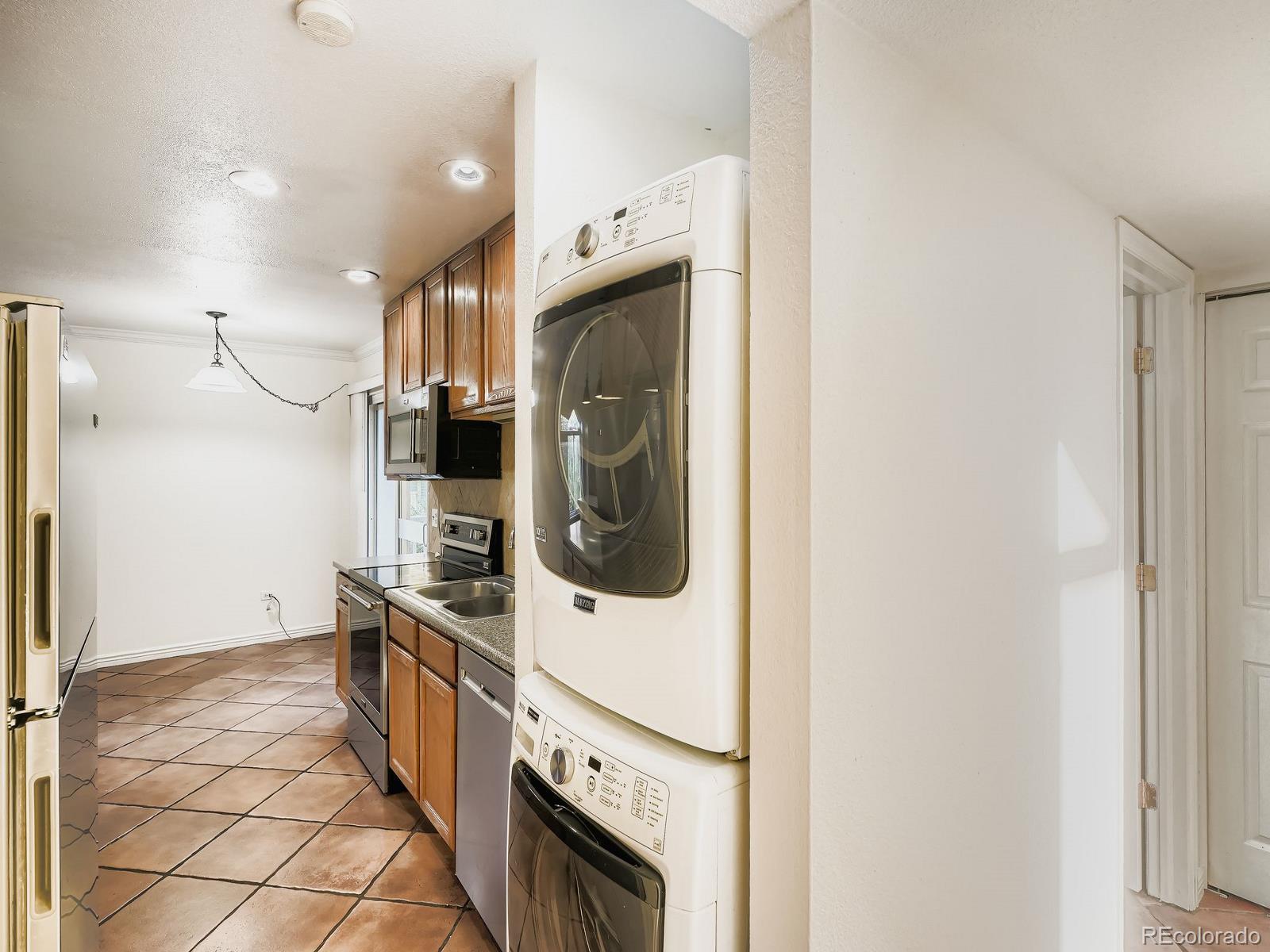 3420 S Locust Street Unit: D