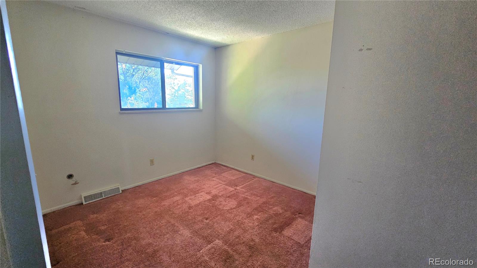 2635 S Peoria Street