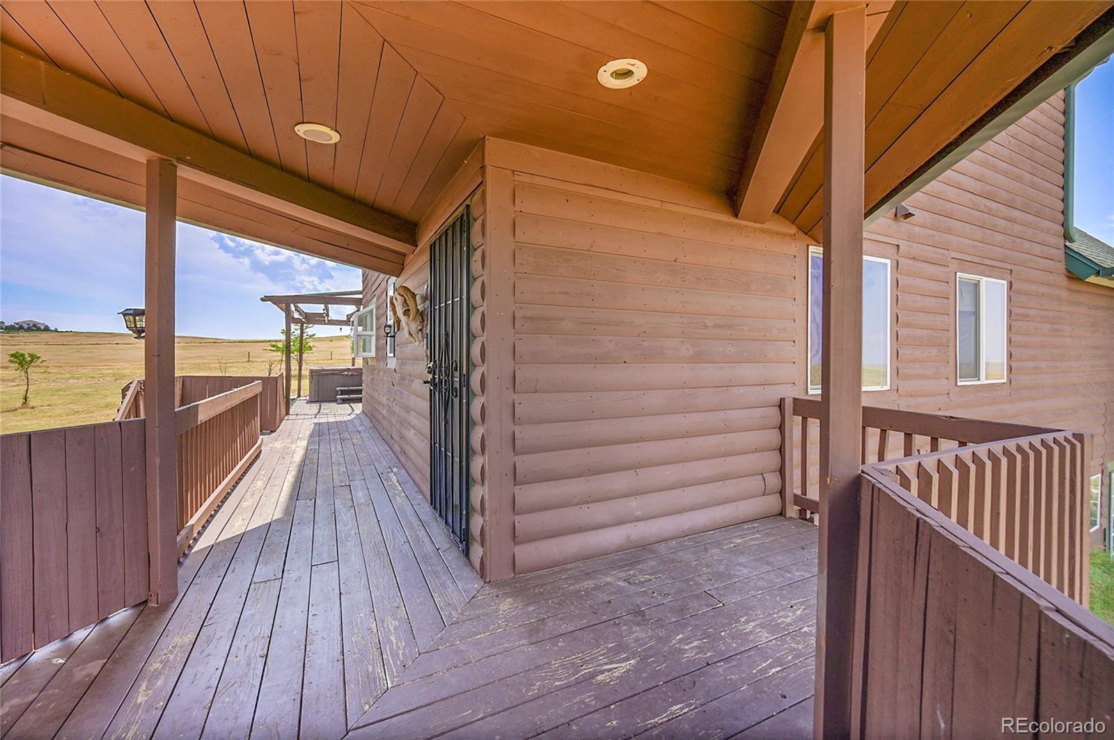 5225 Tom Bay Place