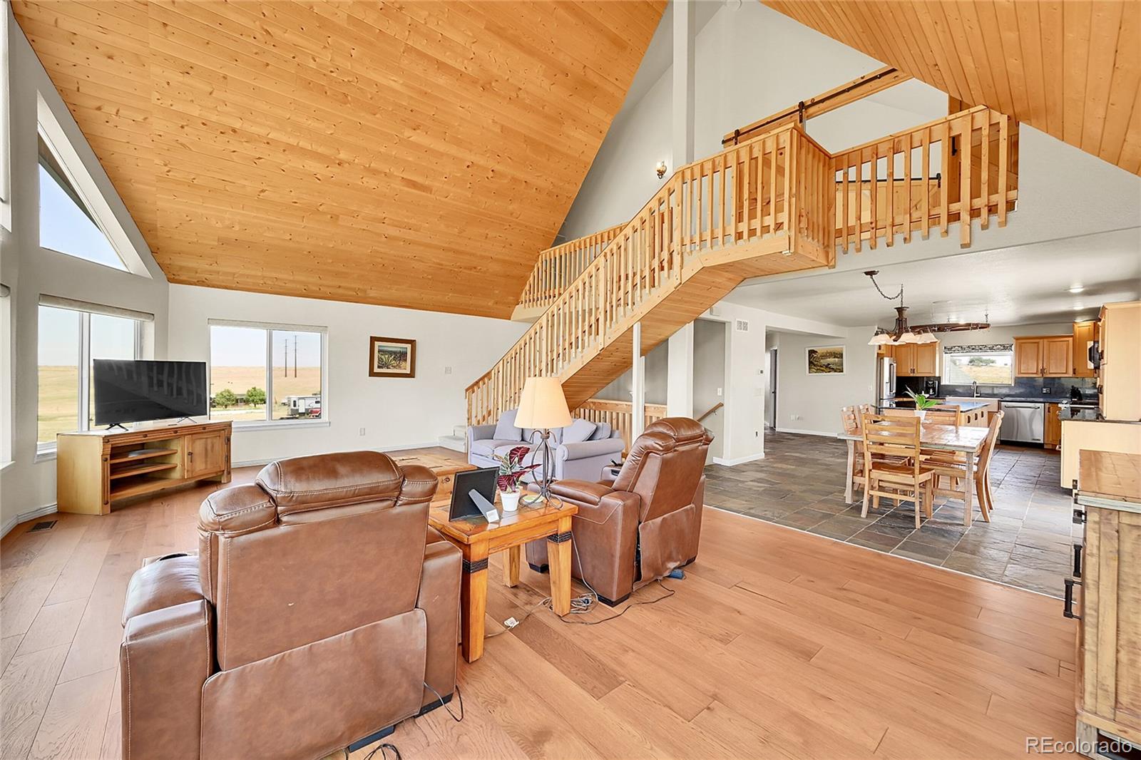 5225 Tom Bay Place