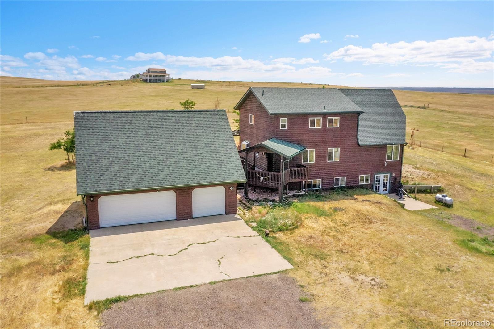 5225 Tom Bay Place