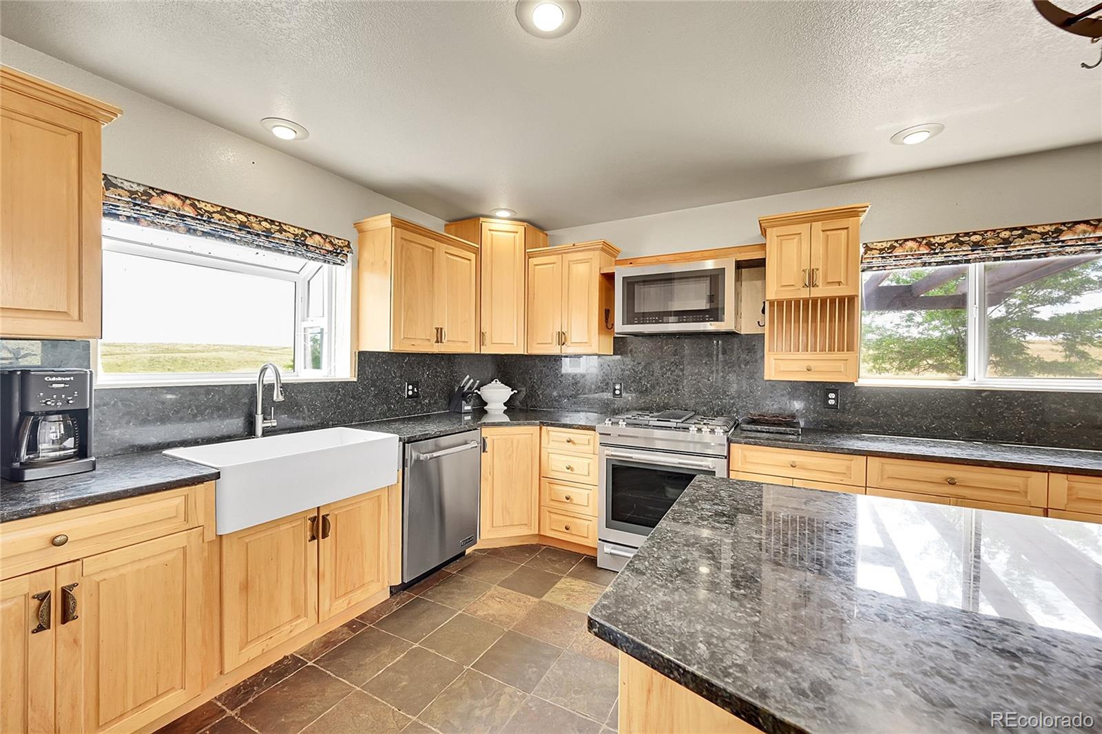 5225 Tom Bay Place