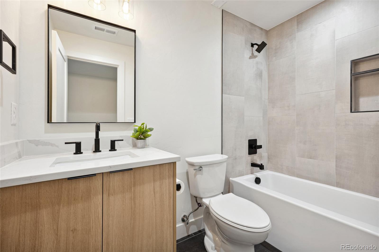 1745 Lowell Boulevard