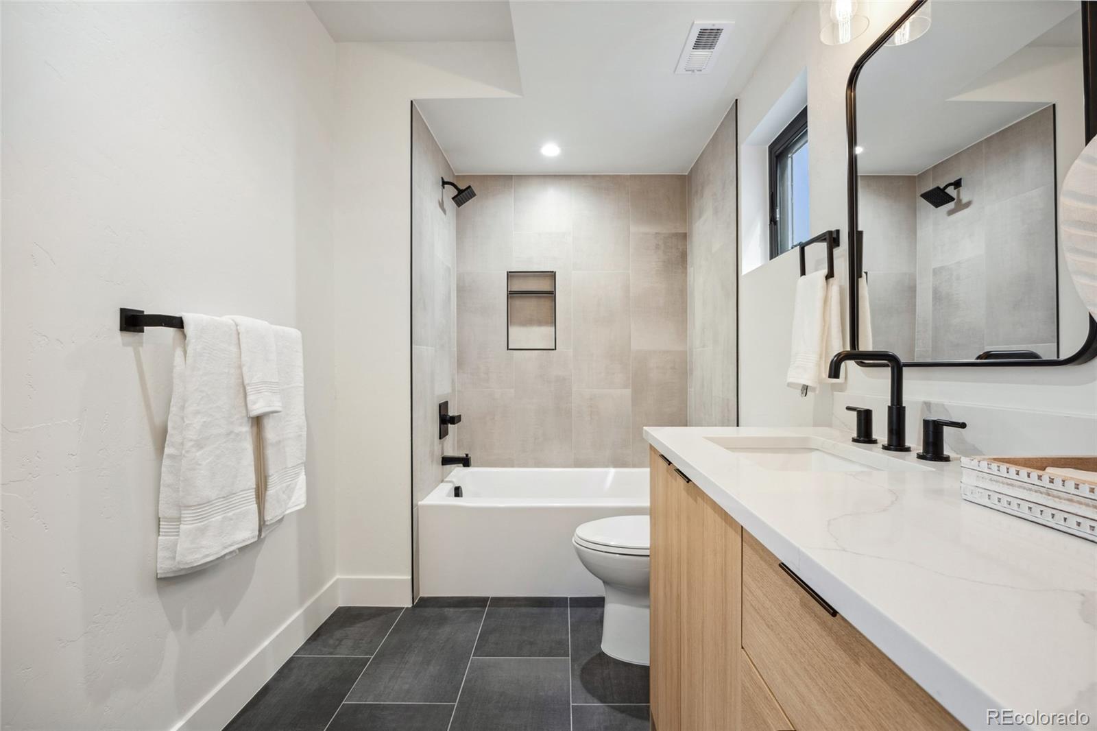 1745 Lowell Boulevard