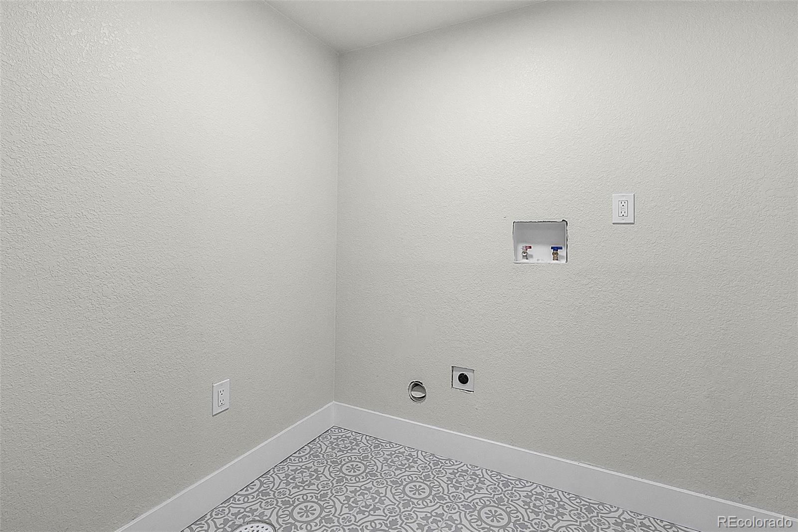 1115 S Harlan Street