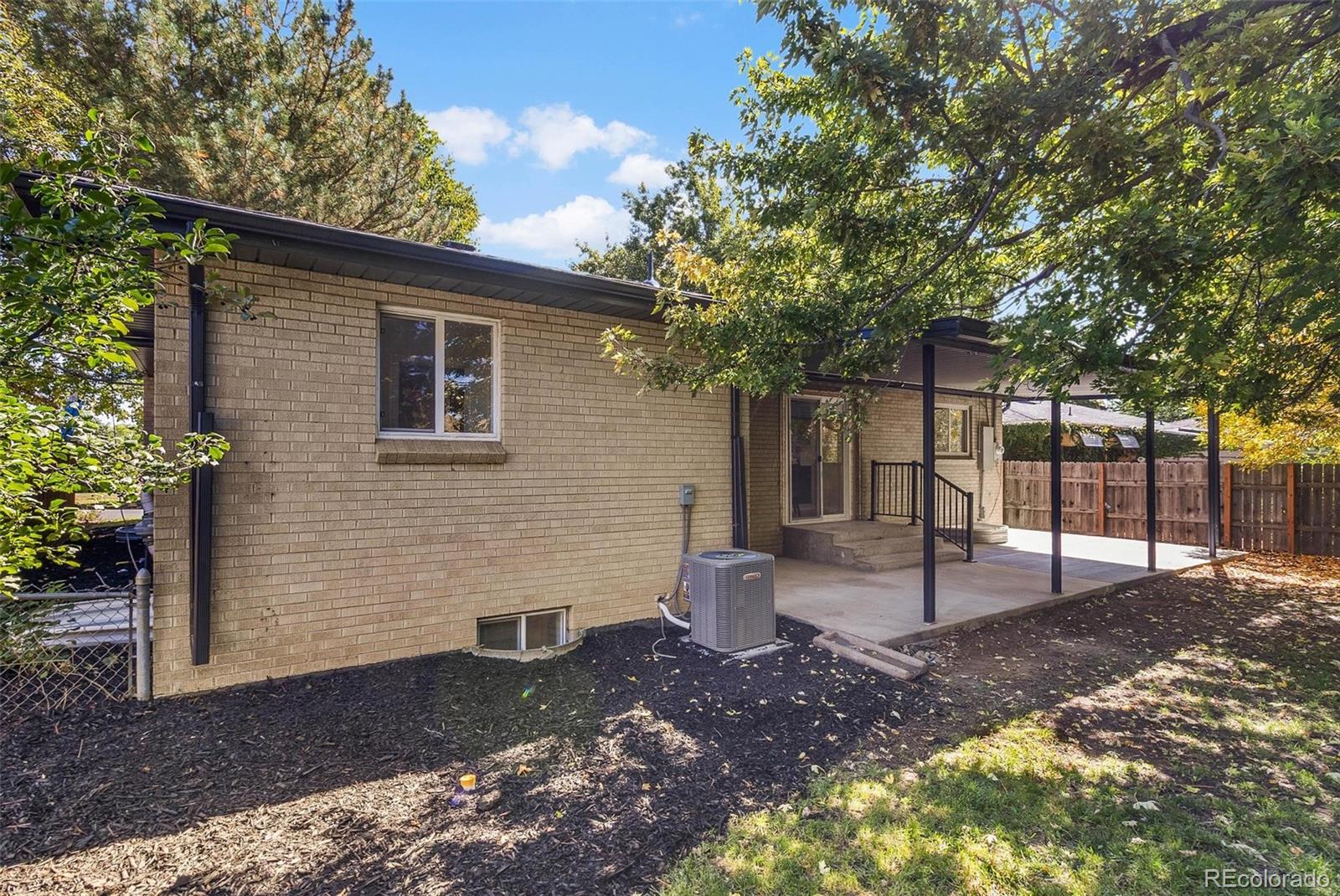 1115 S Harlan Street