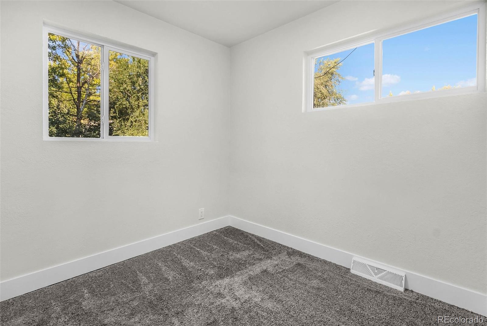 1115 S Harlan Street