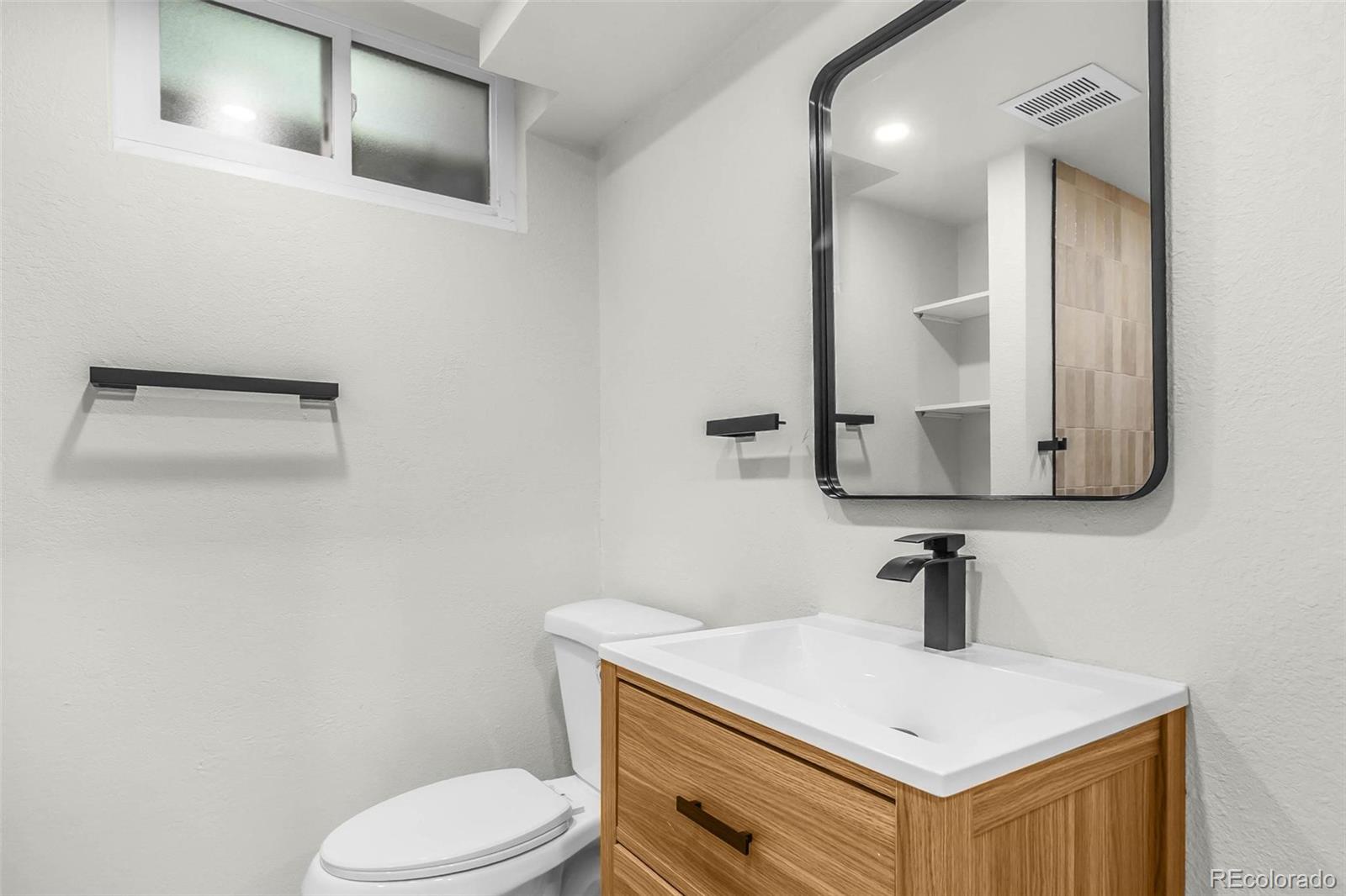 1115 S Harlan Street