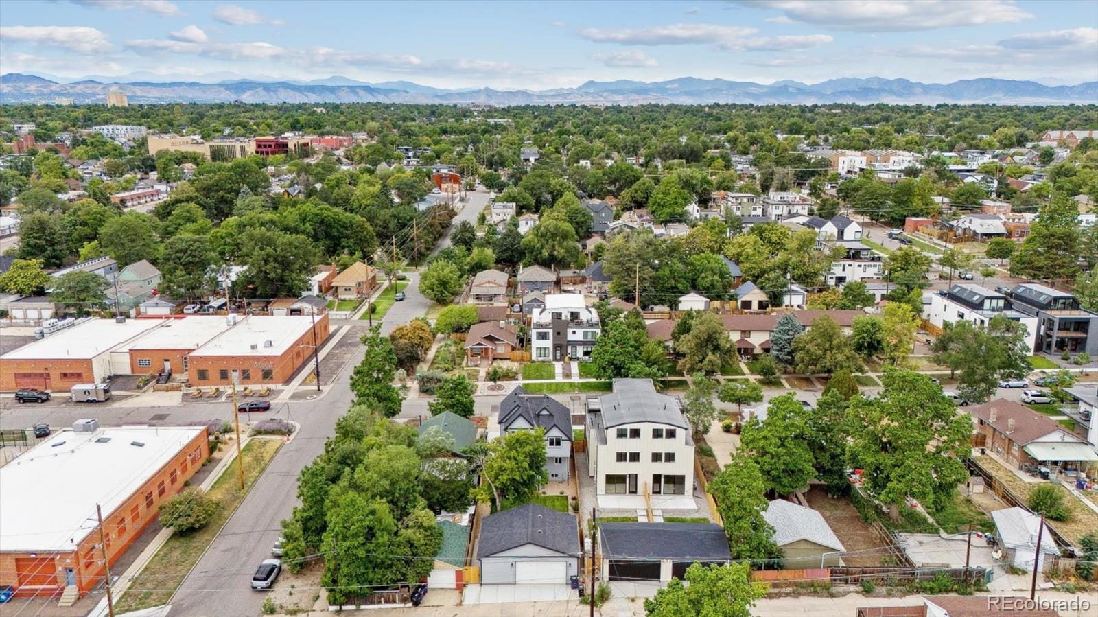 3908 Mariposa Street