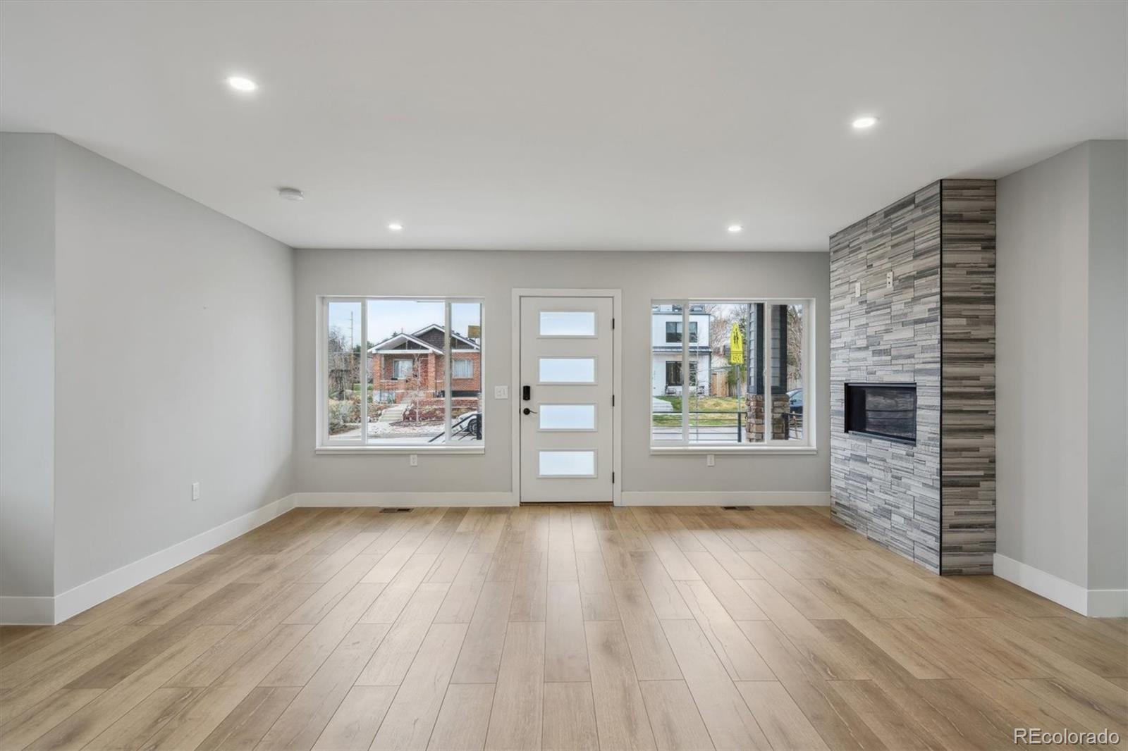 3908 Mariposa Street