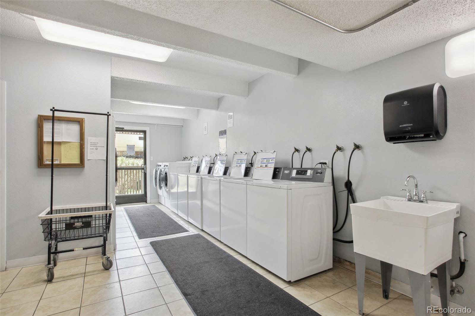 8060 E Girard Avenue Unit: 1011