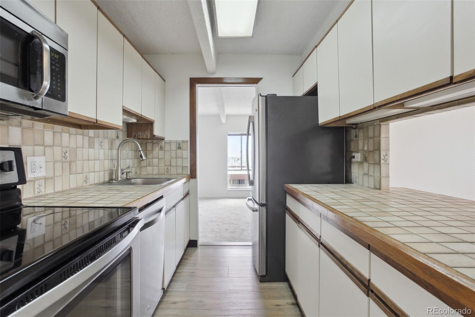 8060 E Girard Avenue Unit: 1011