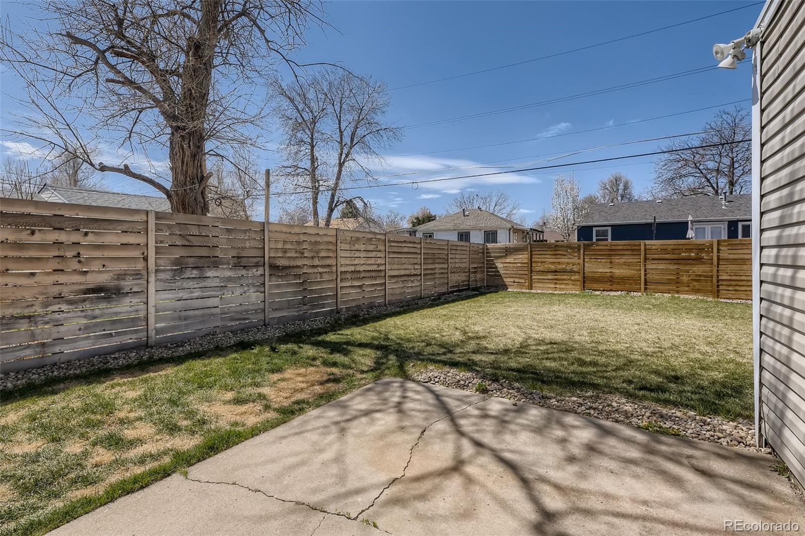 2305 S Knox