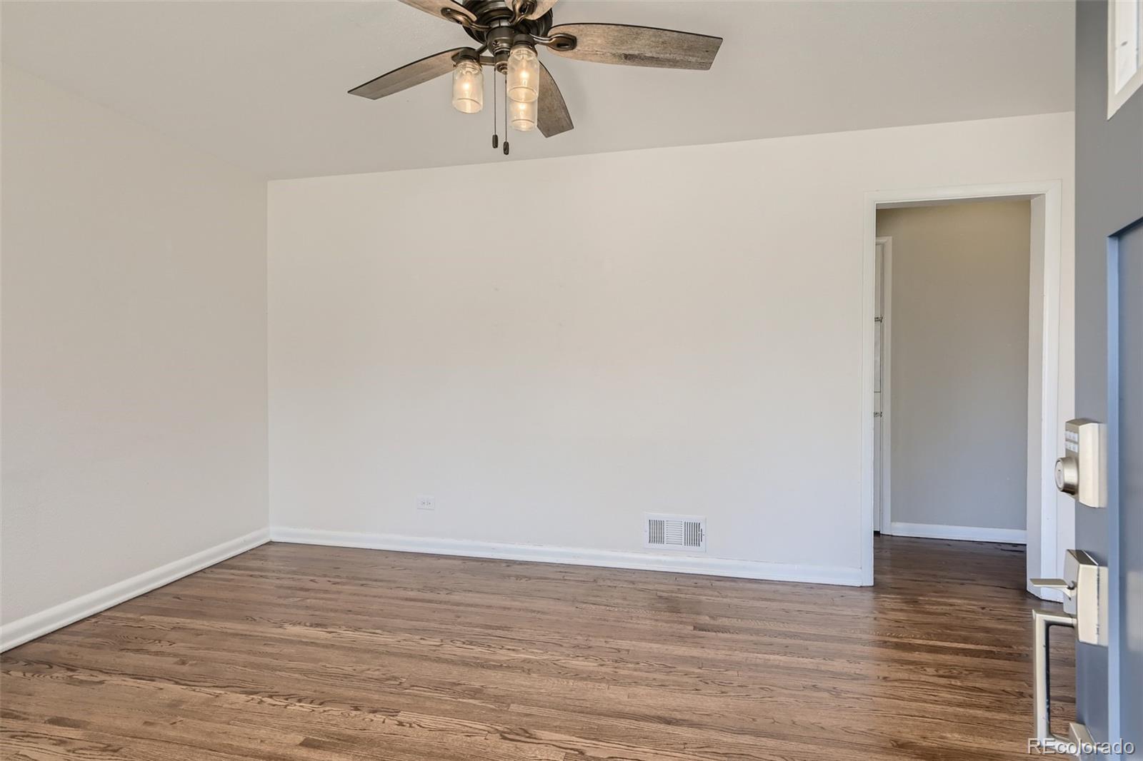 2305 S Knox