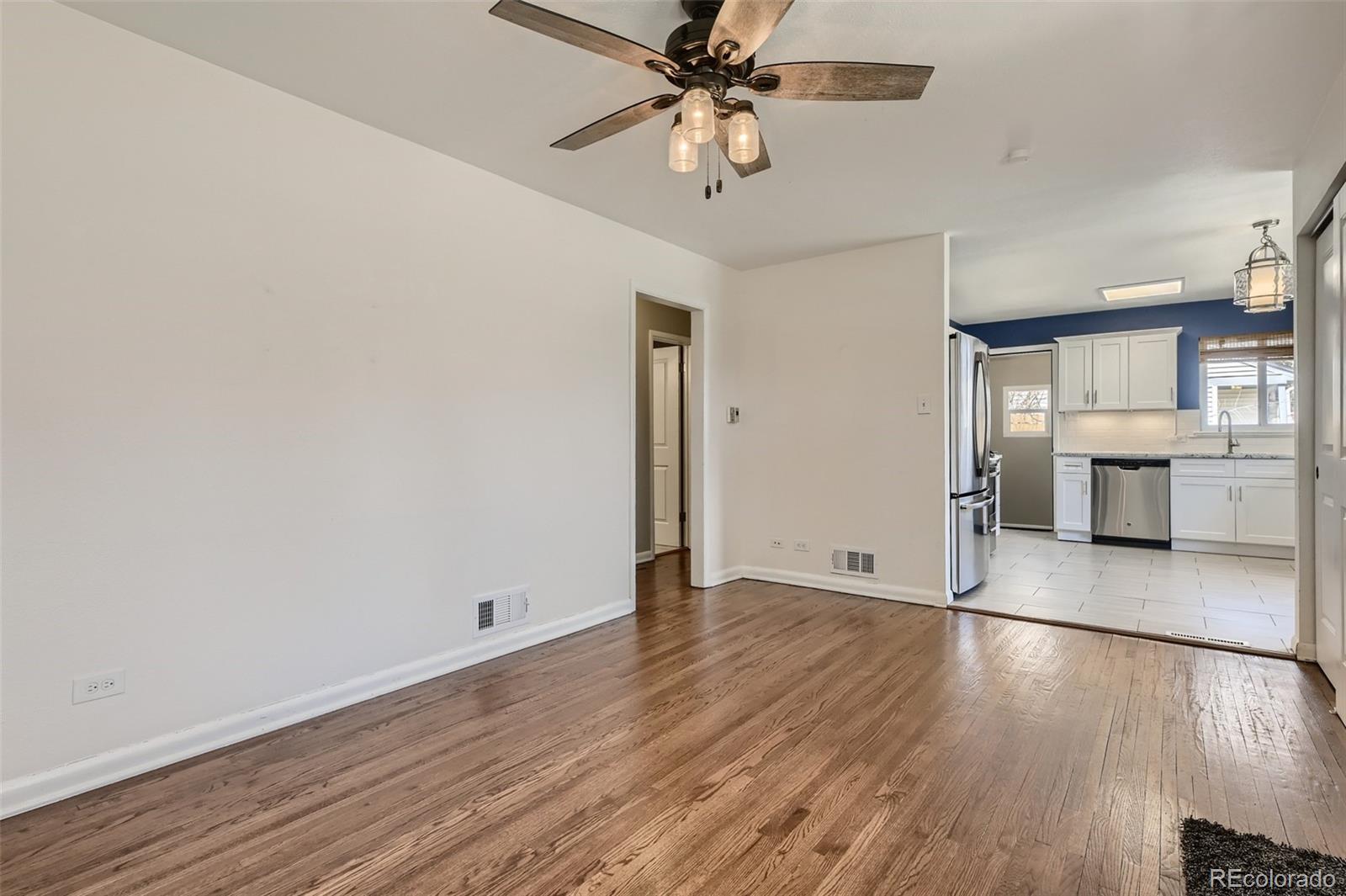 2305 S Knox