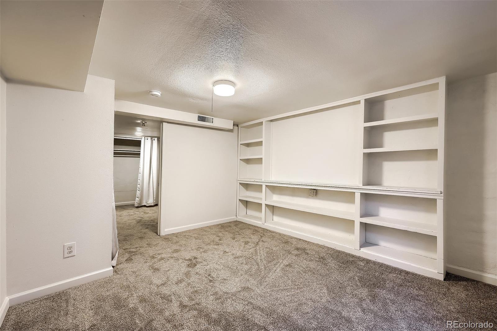 1945 Yosemite Street