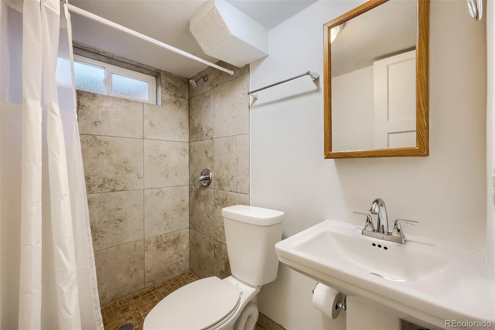 1945 Yosemite Street