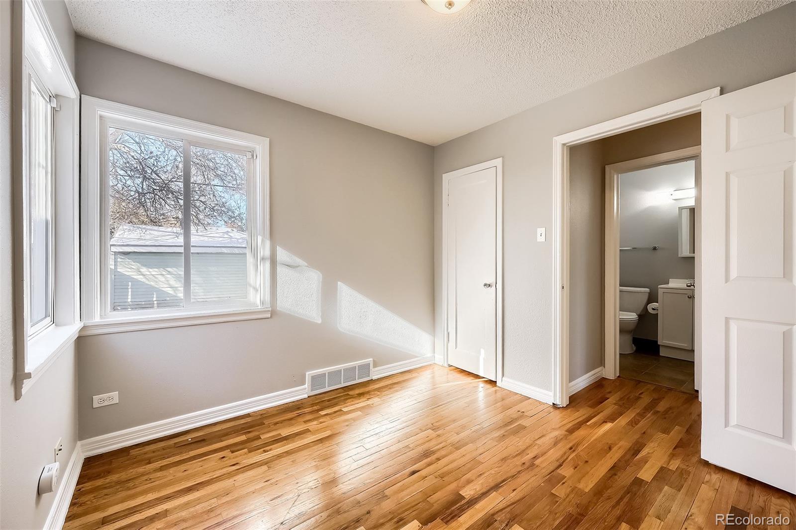 1945 Yosemite Street