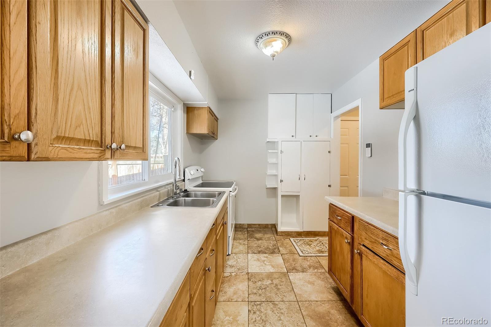 1945 Yosemite Street