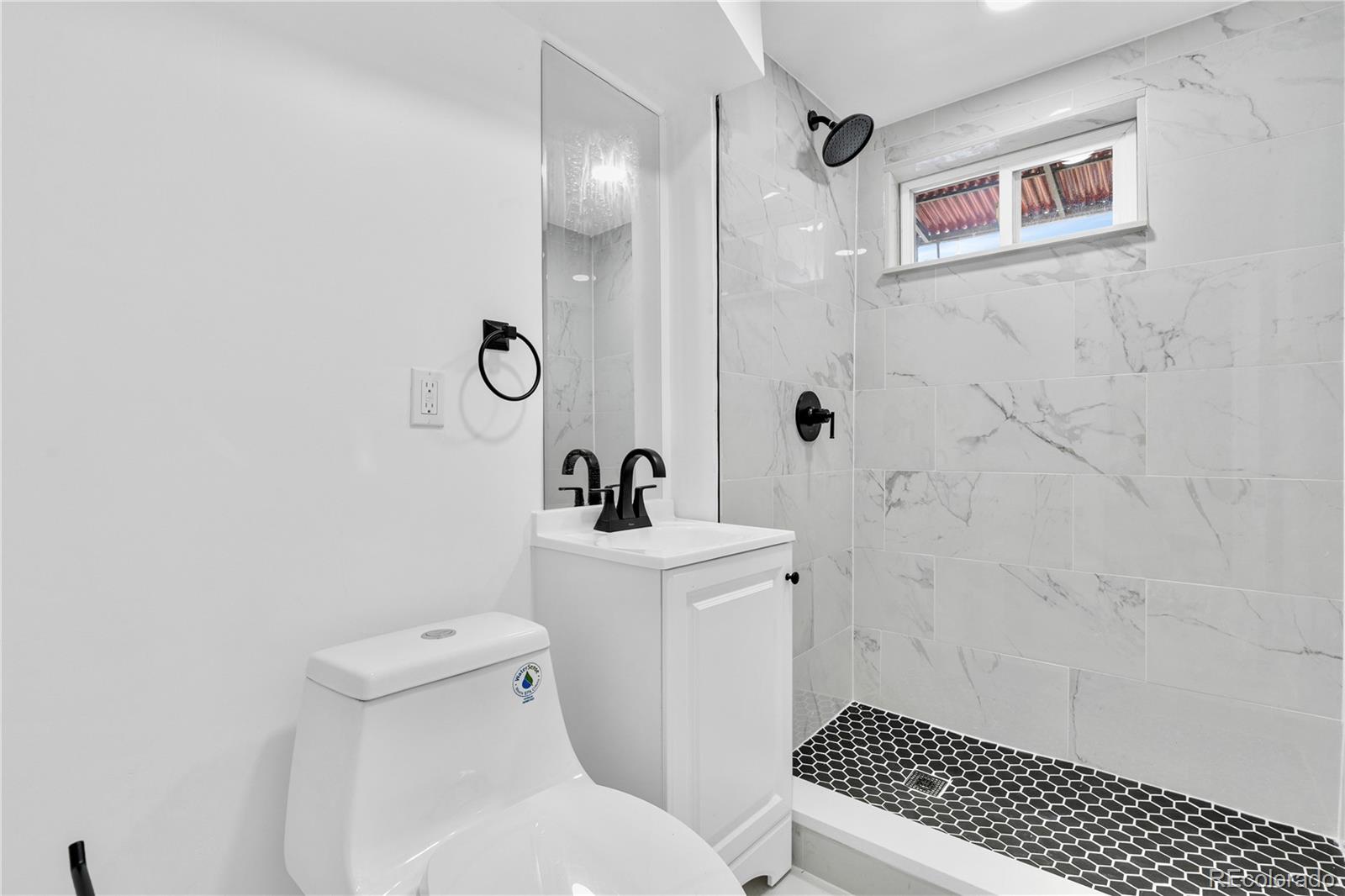 888-882 Wolff Street