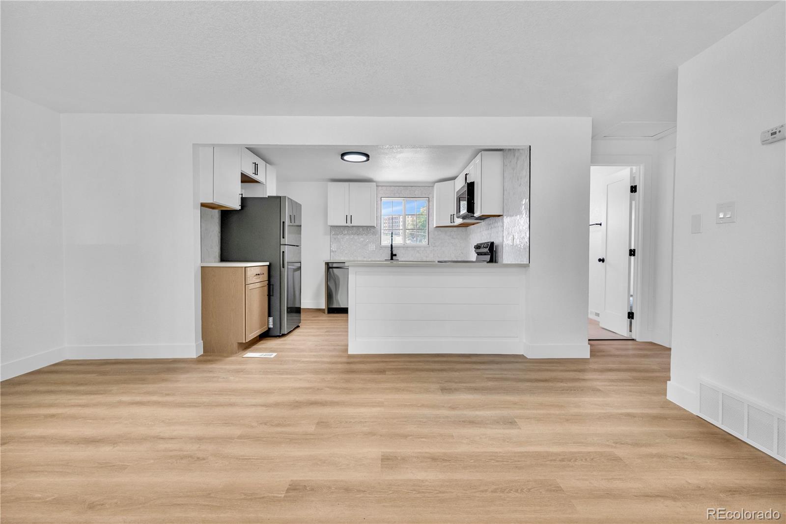 888-882 Wolff Street